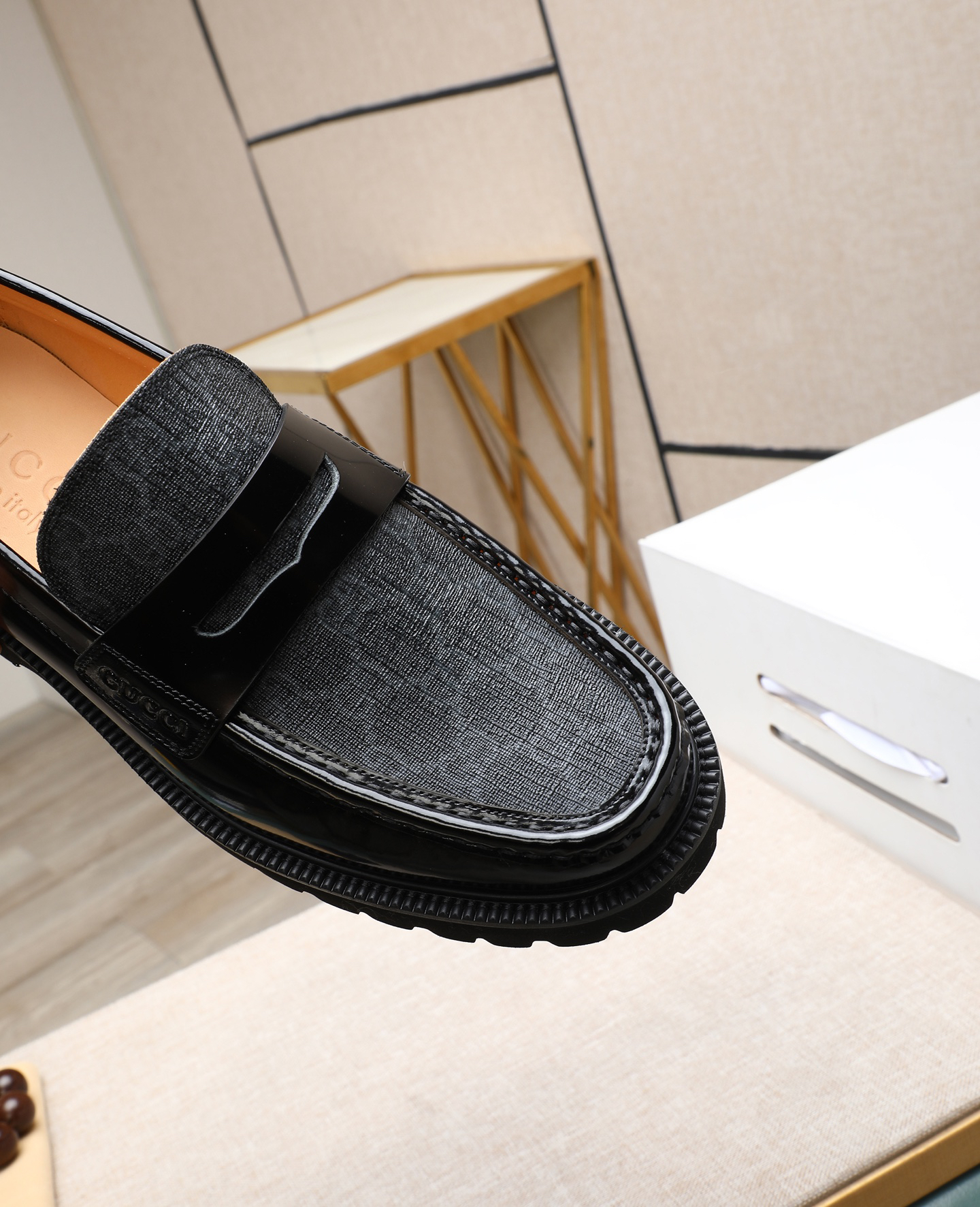 Gucci men's leather shoes-124