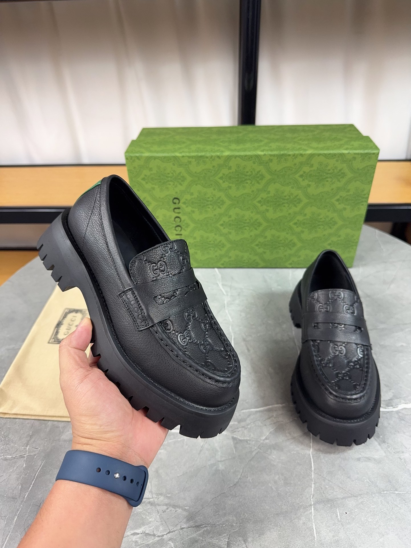 Gucci women's leather shoes-110