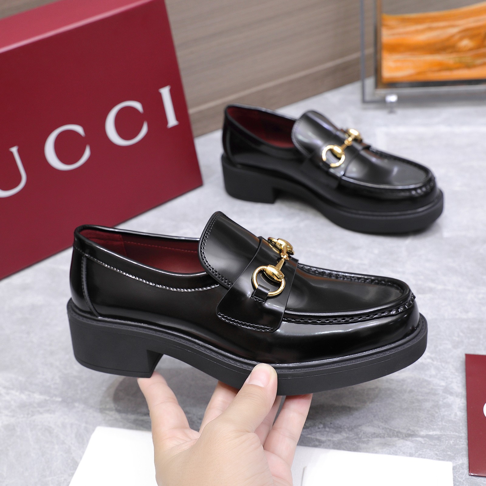 Gucci women's leather shoes-34