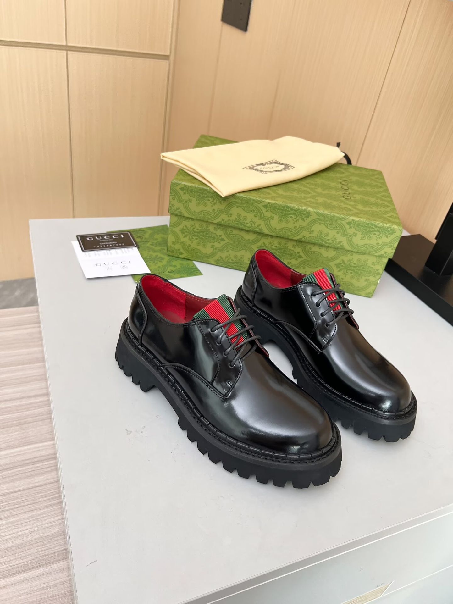 Gucci women's leather shoes-51