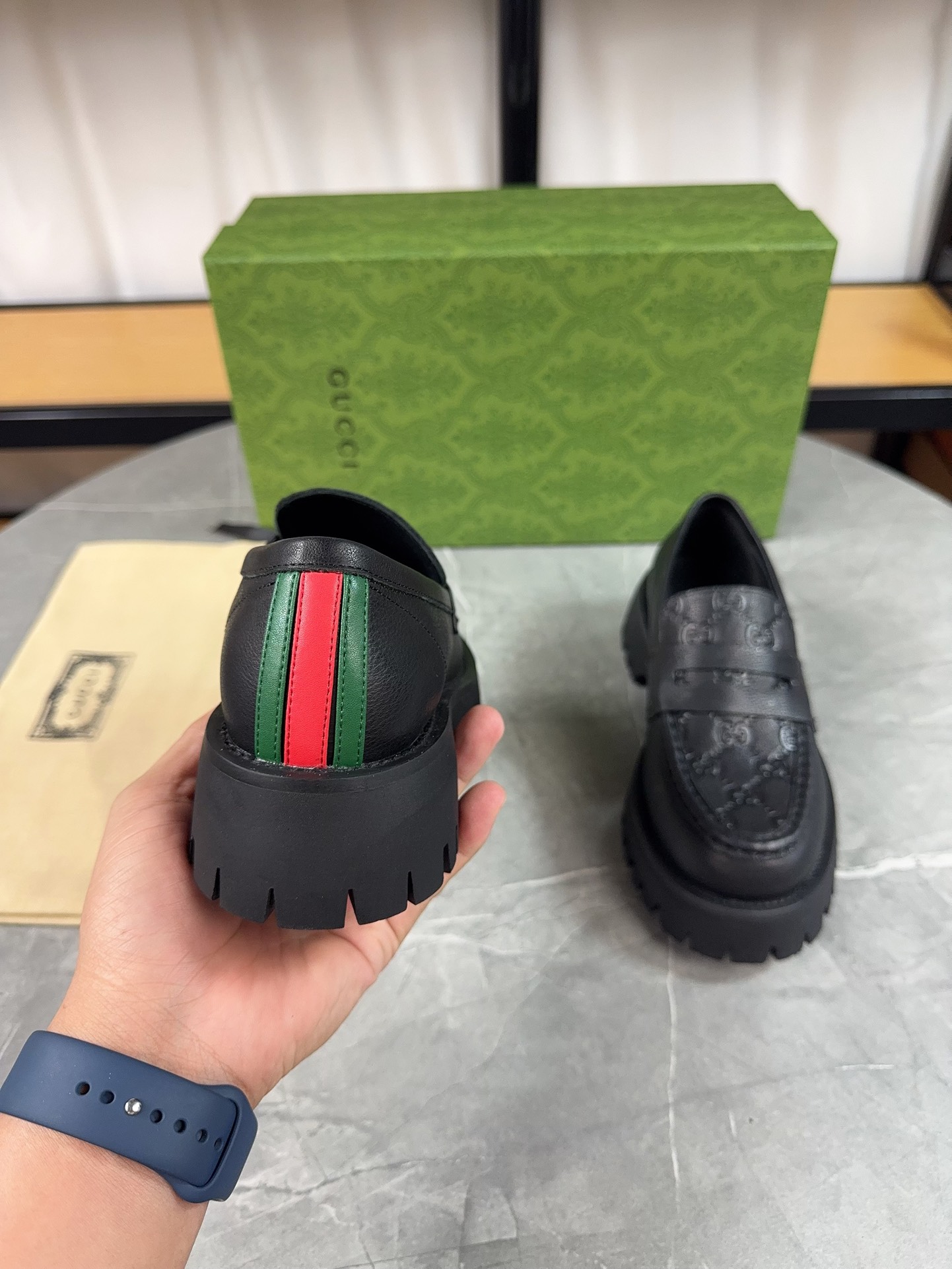 Gucci women's leather shoes-110