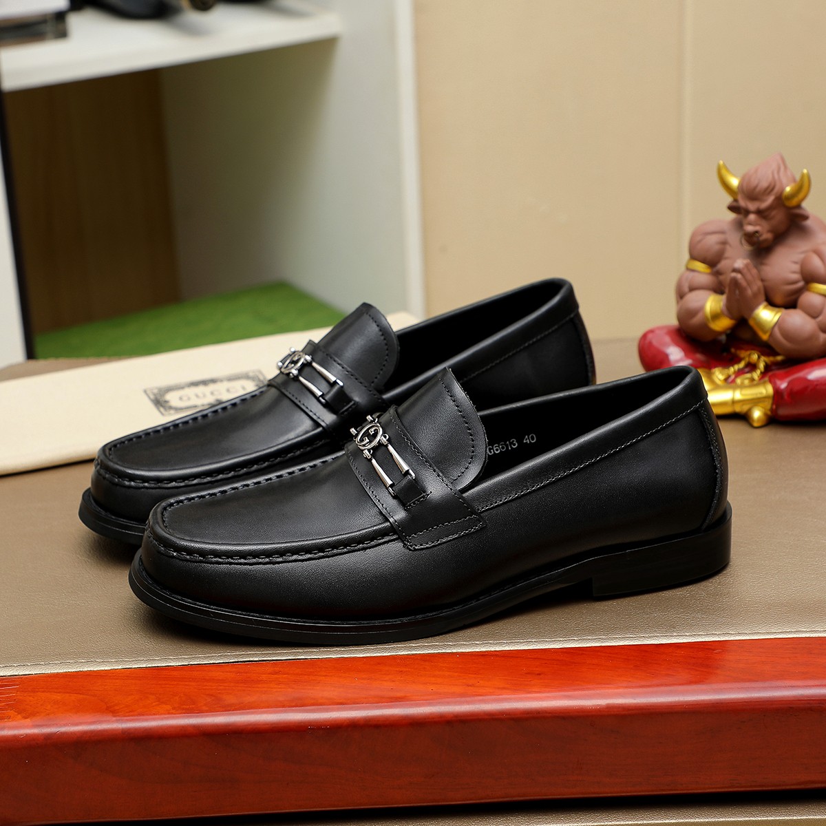 Gucci men's leather shoes-131