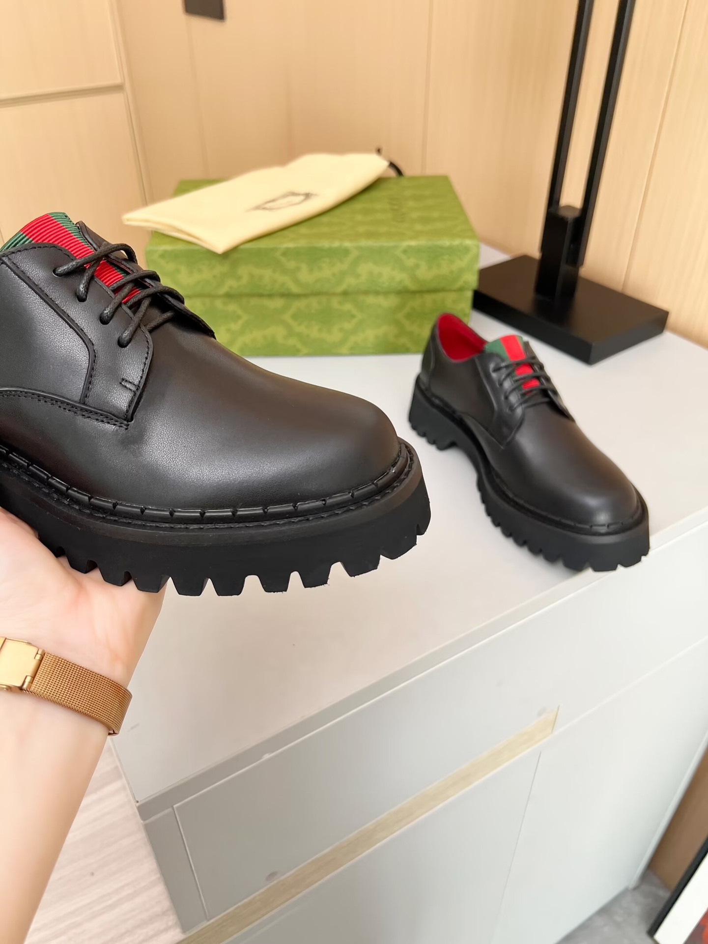 Gucci women's leather shoes-68