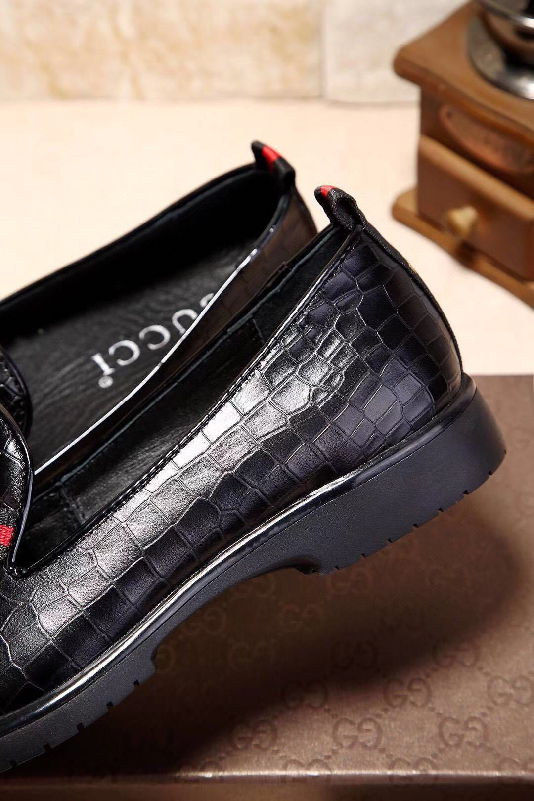 Gucci men's leather shoes-51