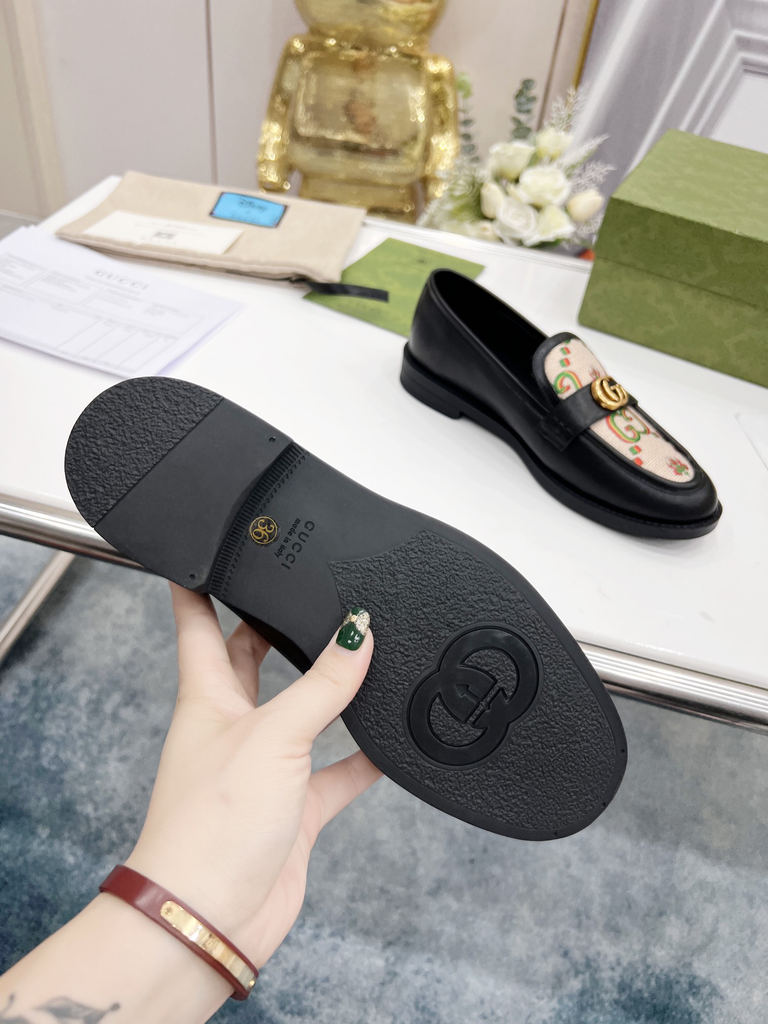 Gucci women's leather shoes-52