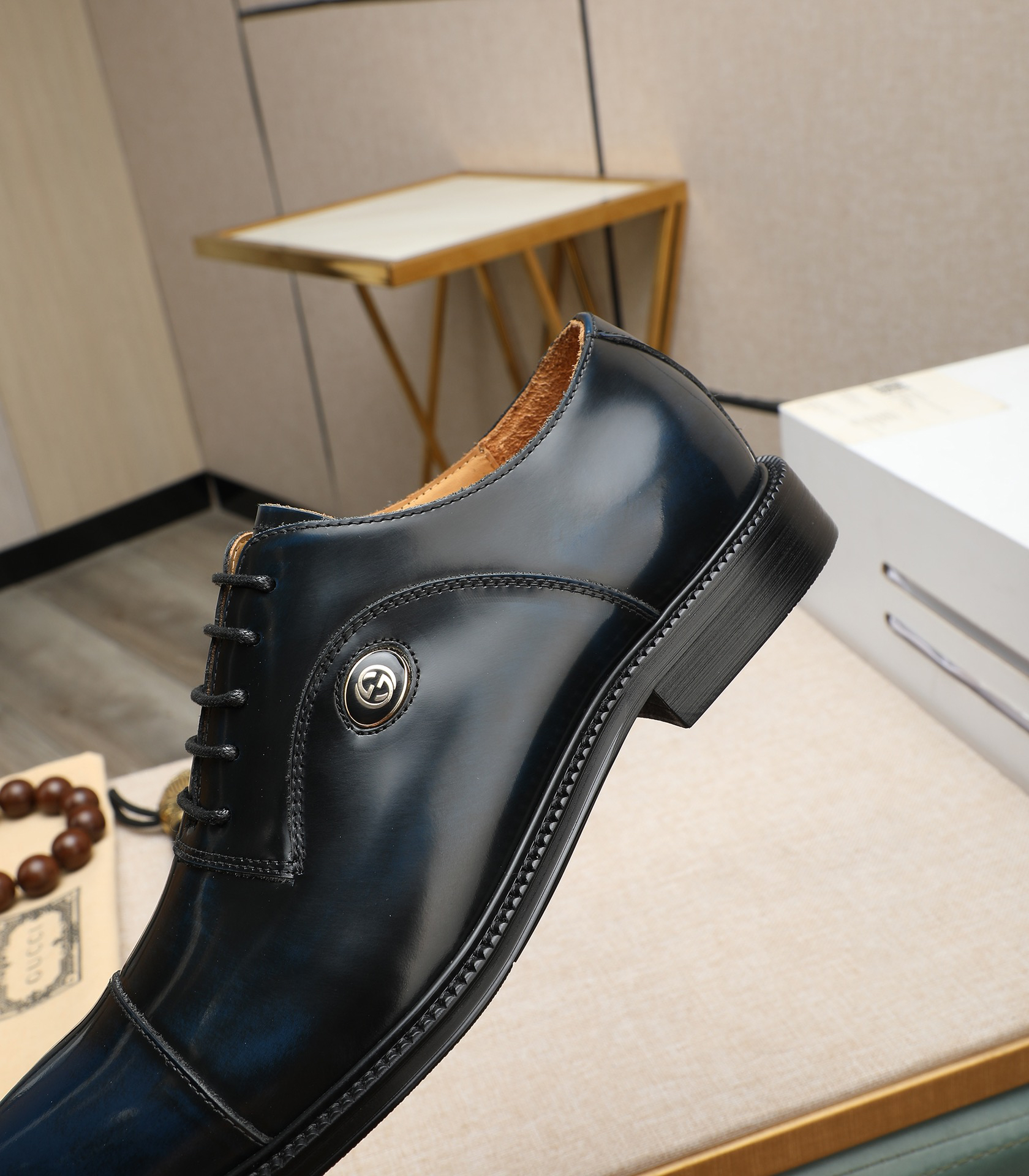 Gucci men's leather shoes-126