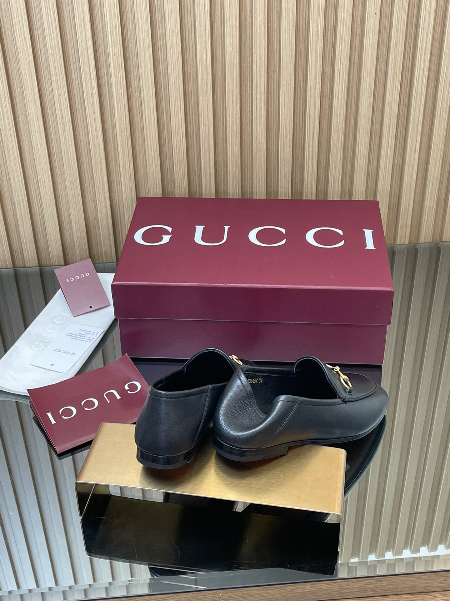 Gucci women's leather shoes-47