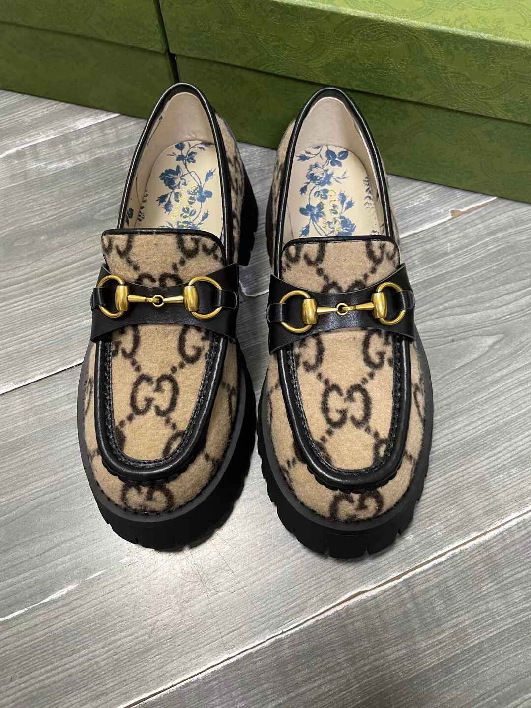 Gucci women's leather shoes-84