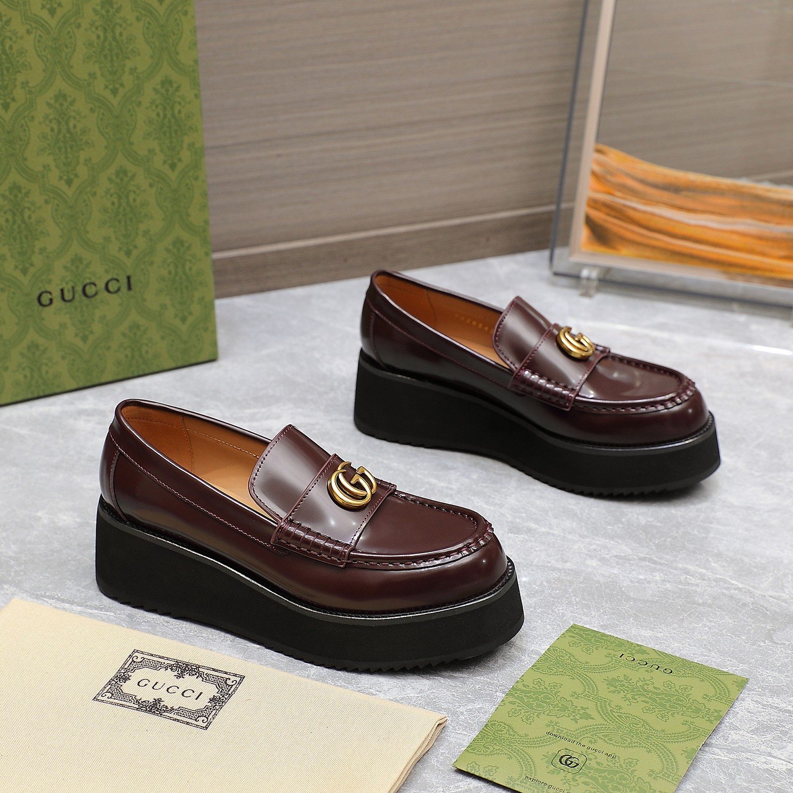 Gucci women's leather shoes-35