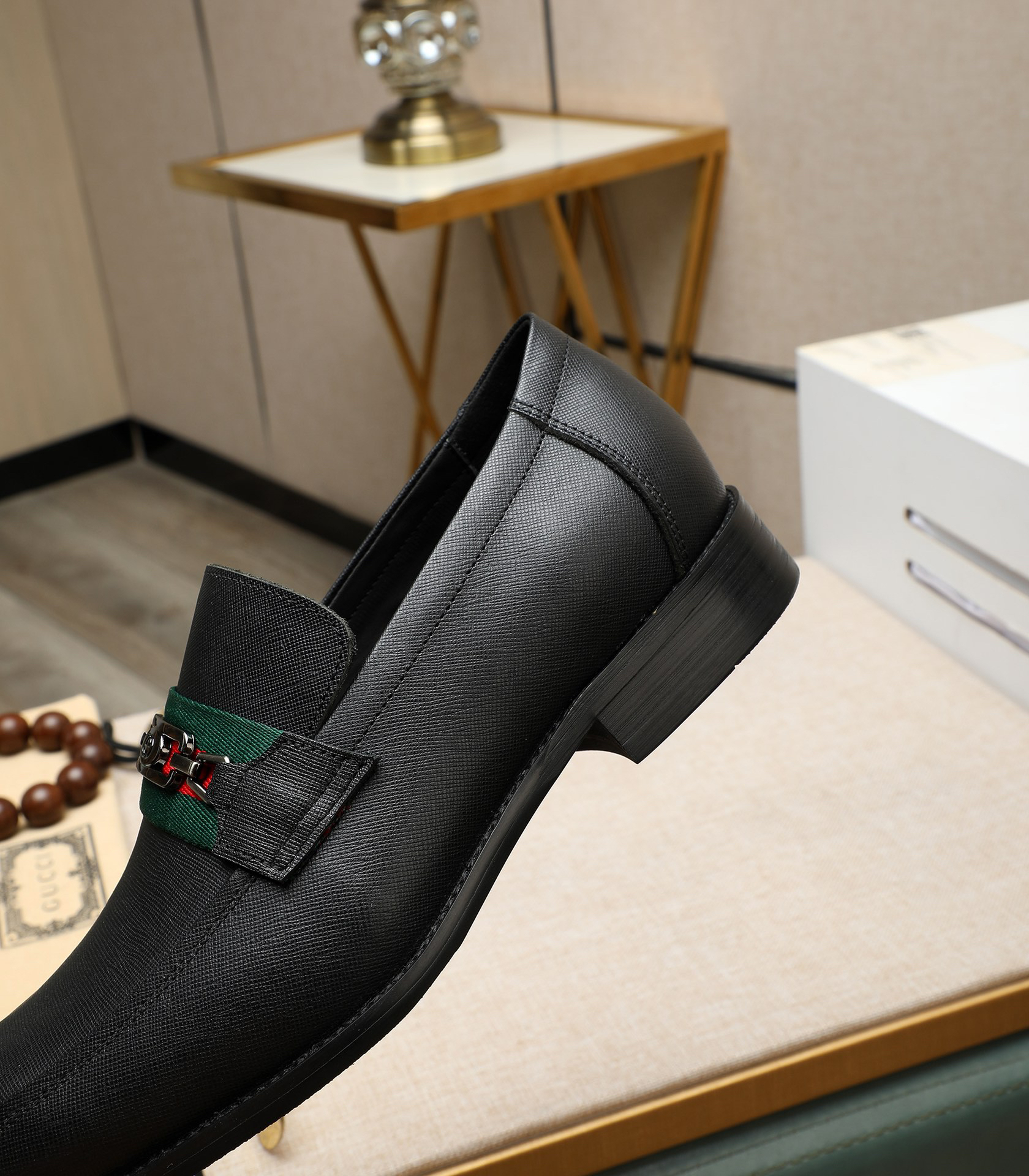 Gucci men's leather shoes-107