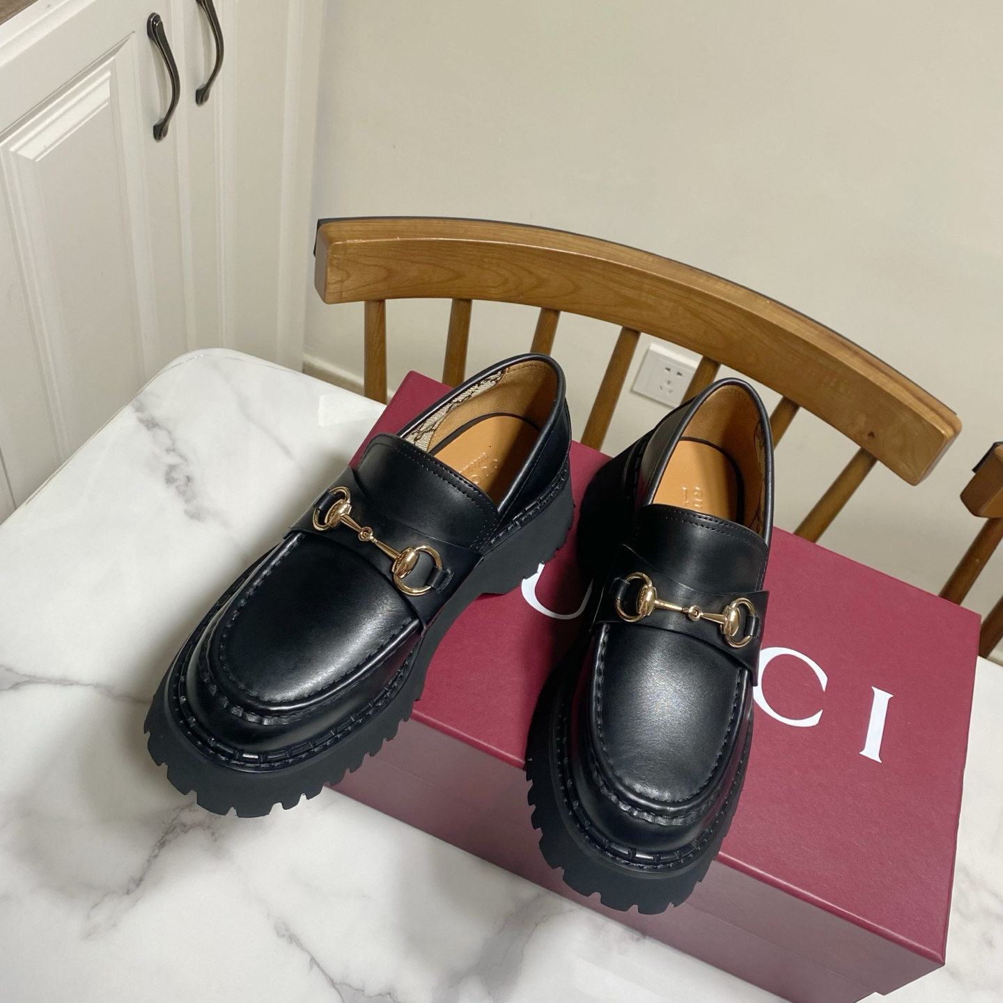 Gucci women's leather shoes-57
