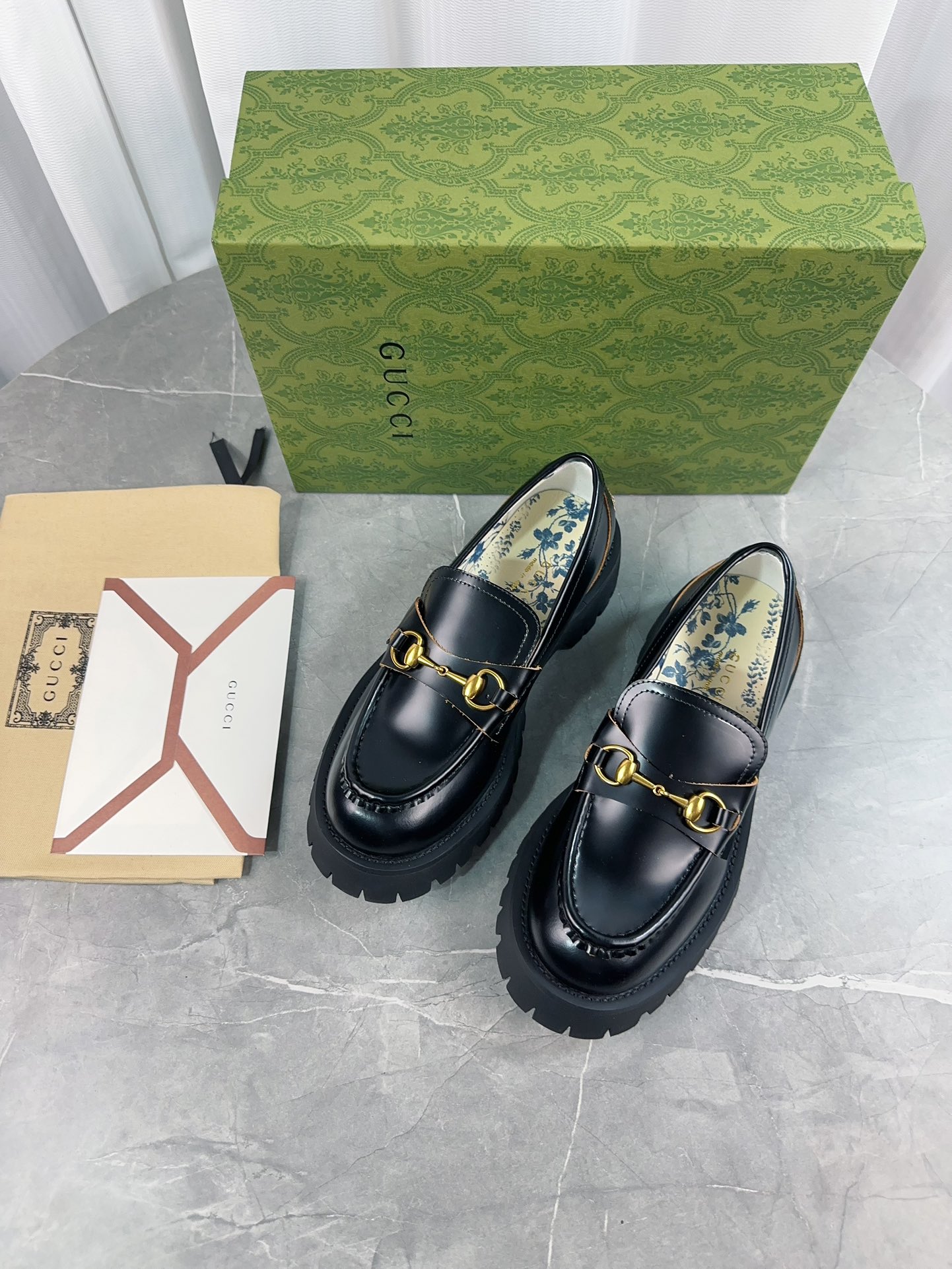 Gucci women's leather shoes-102