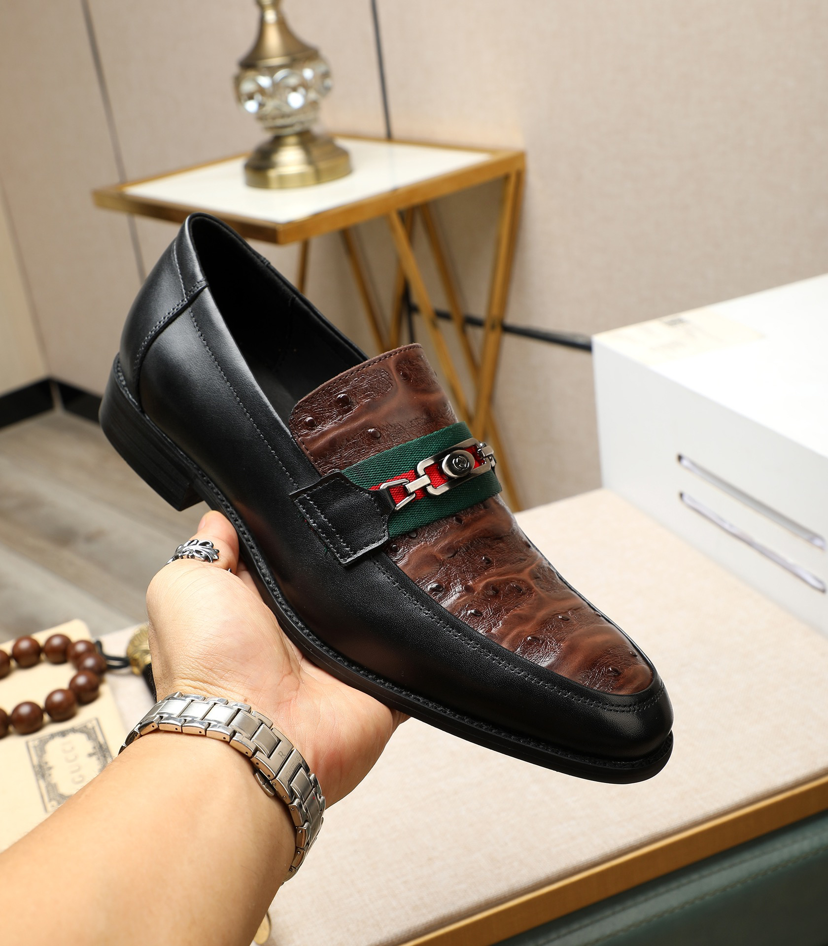 Gucci men's leather shoes-109