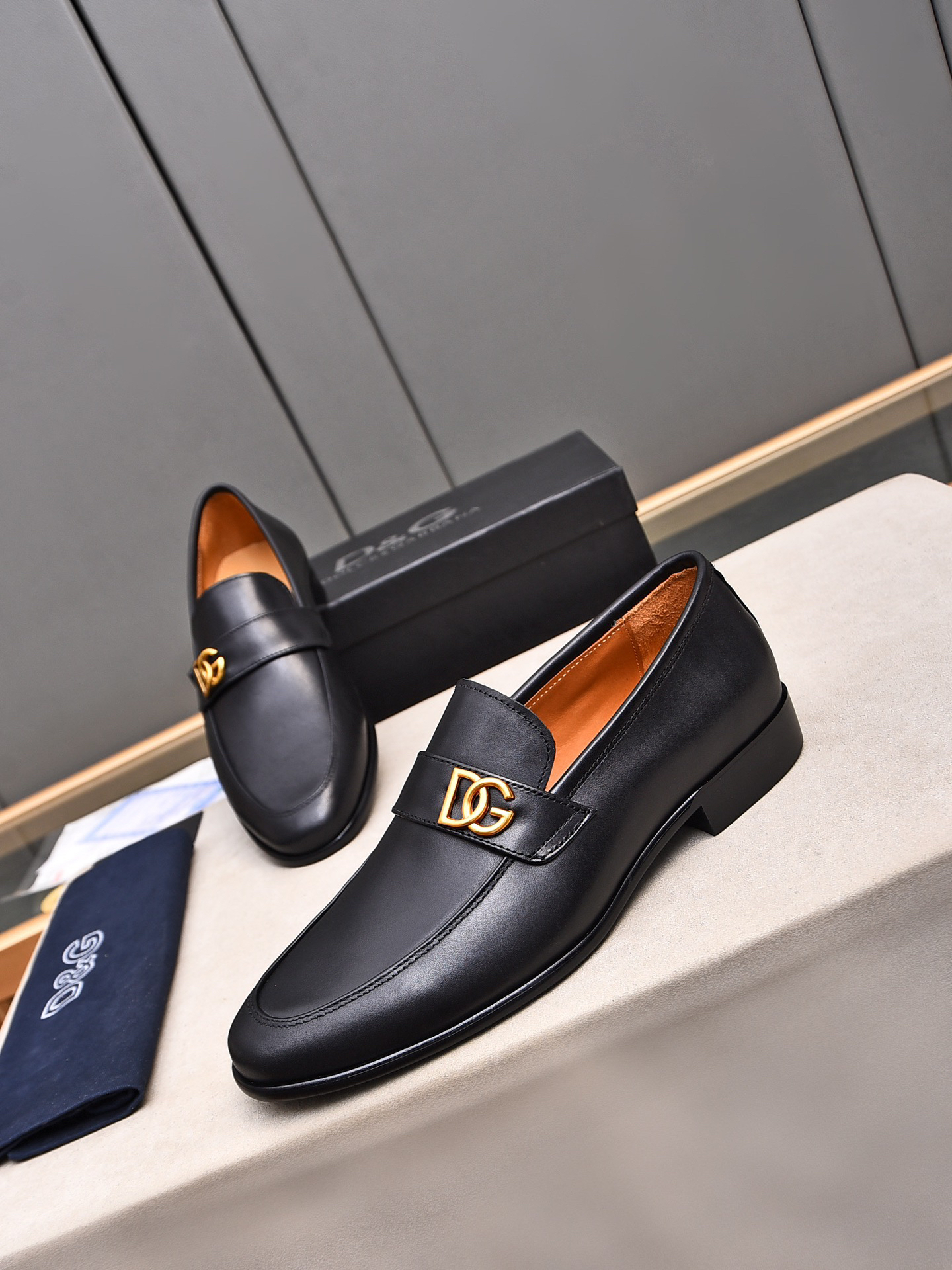 D&G men's leather shoes-67