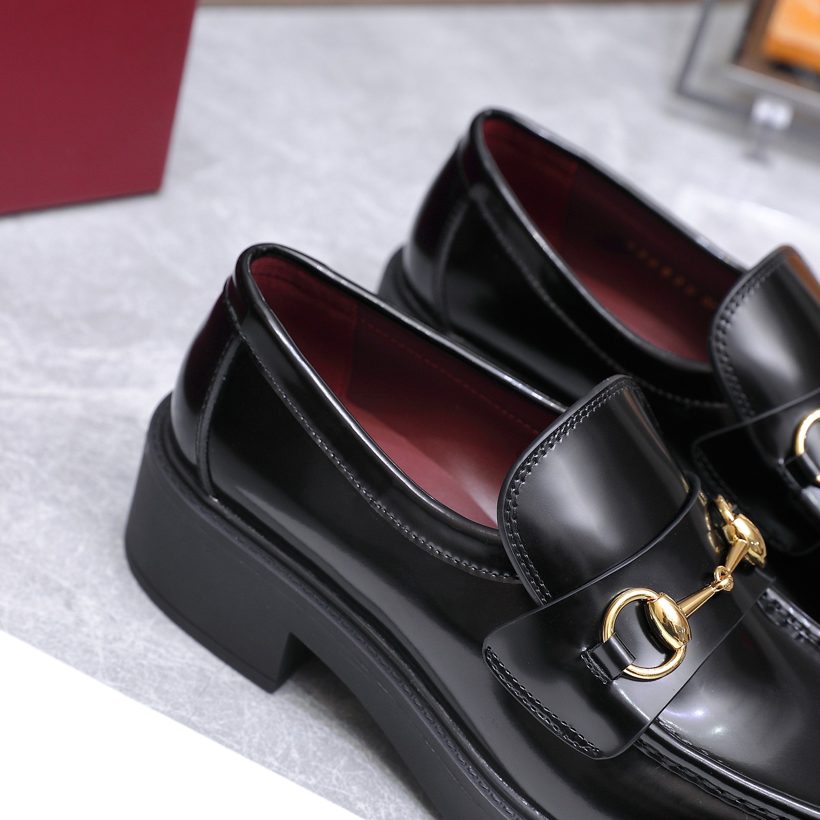 Gucci women's leather shoes-34