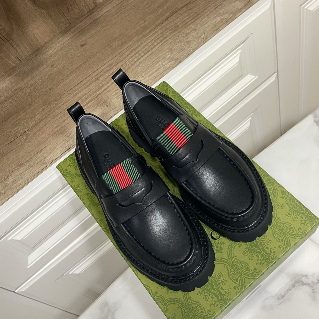 Gucci women's leather shoes-59