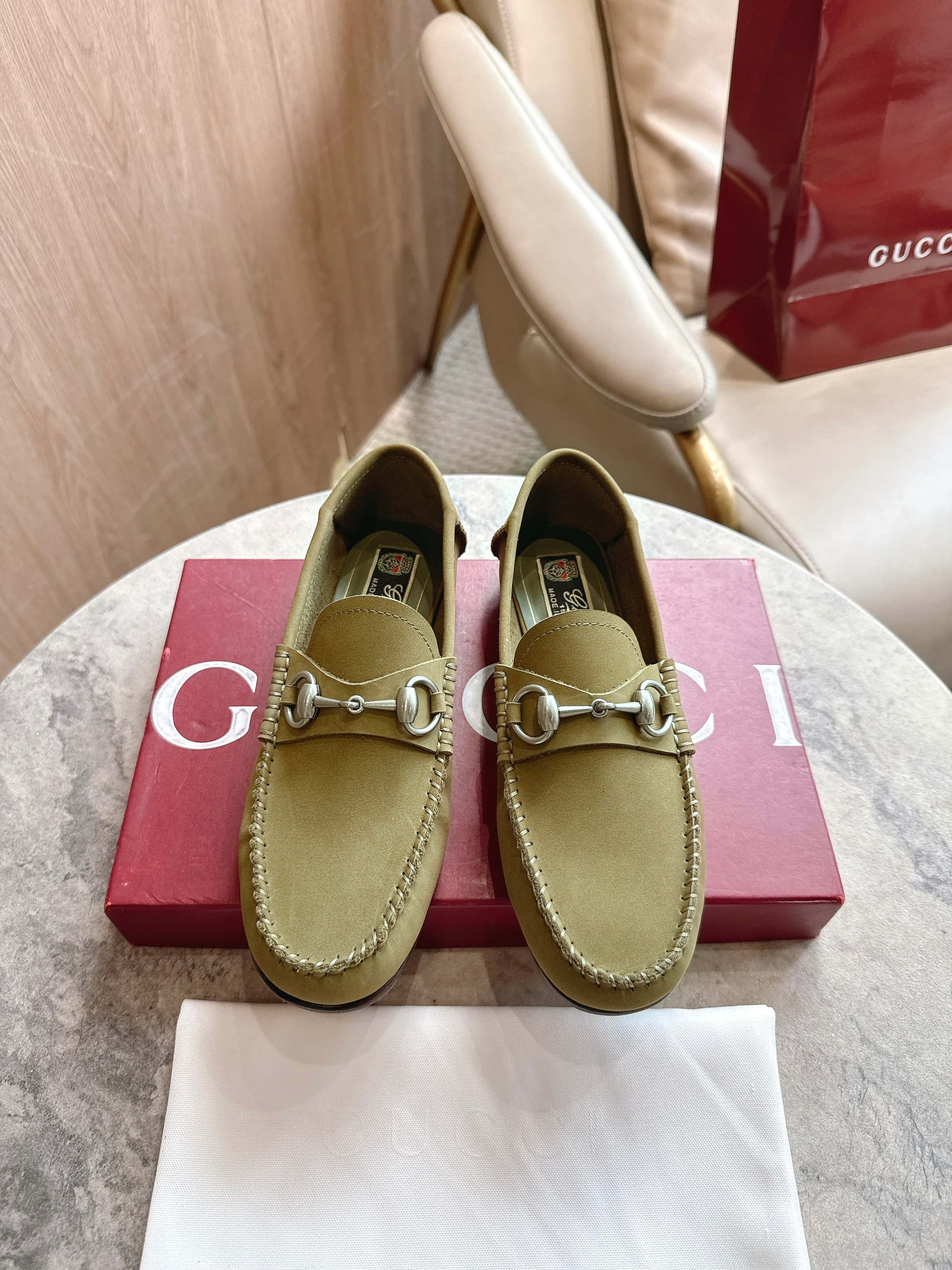 Gucci women's leather shoes-38
