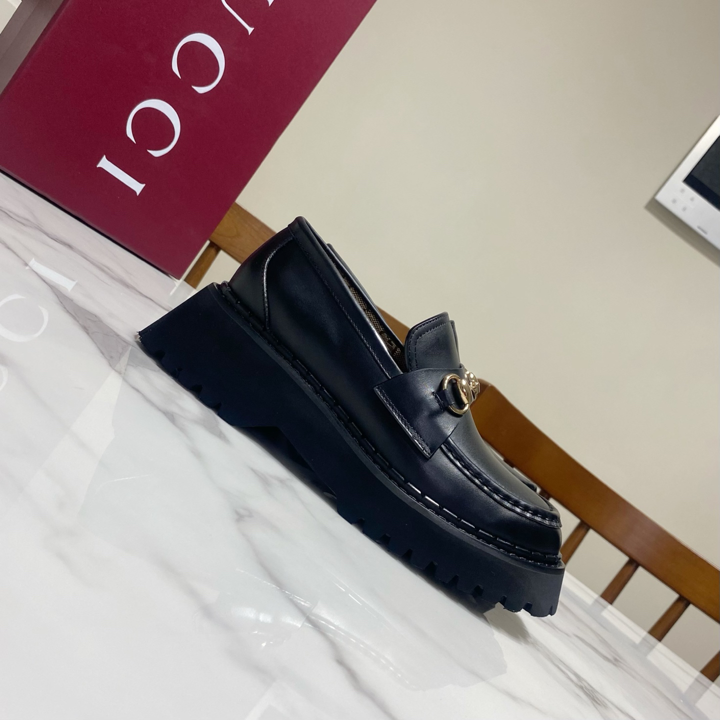 Gucci women's leather shoes-57