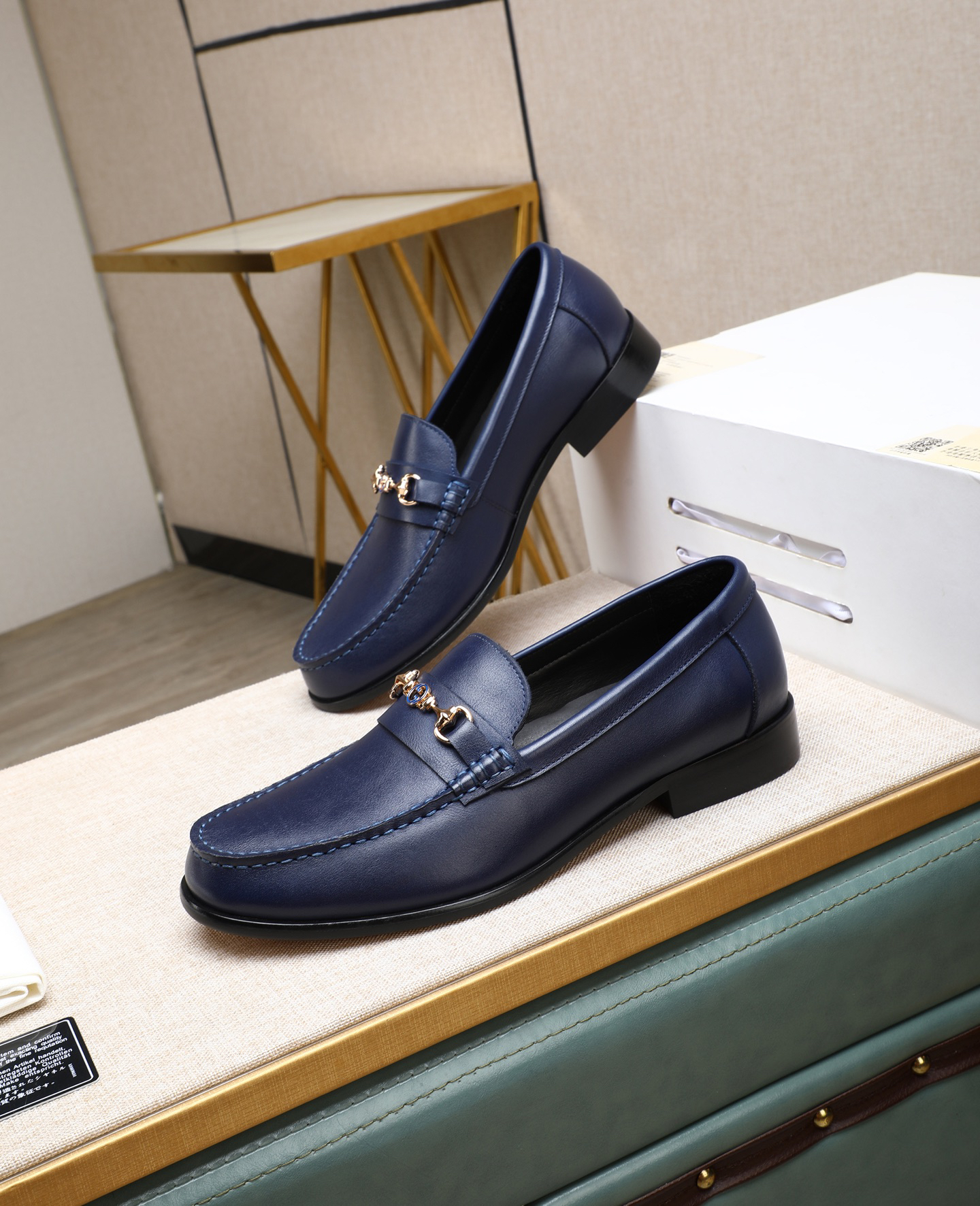 Gucci men's leather shoes-103