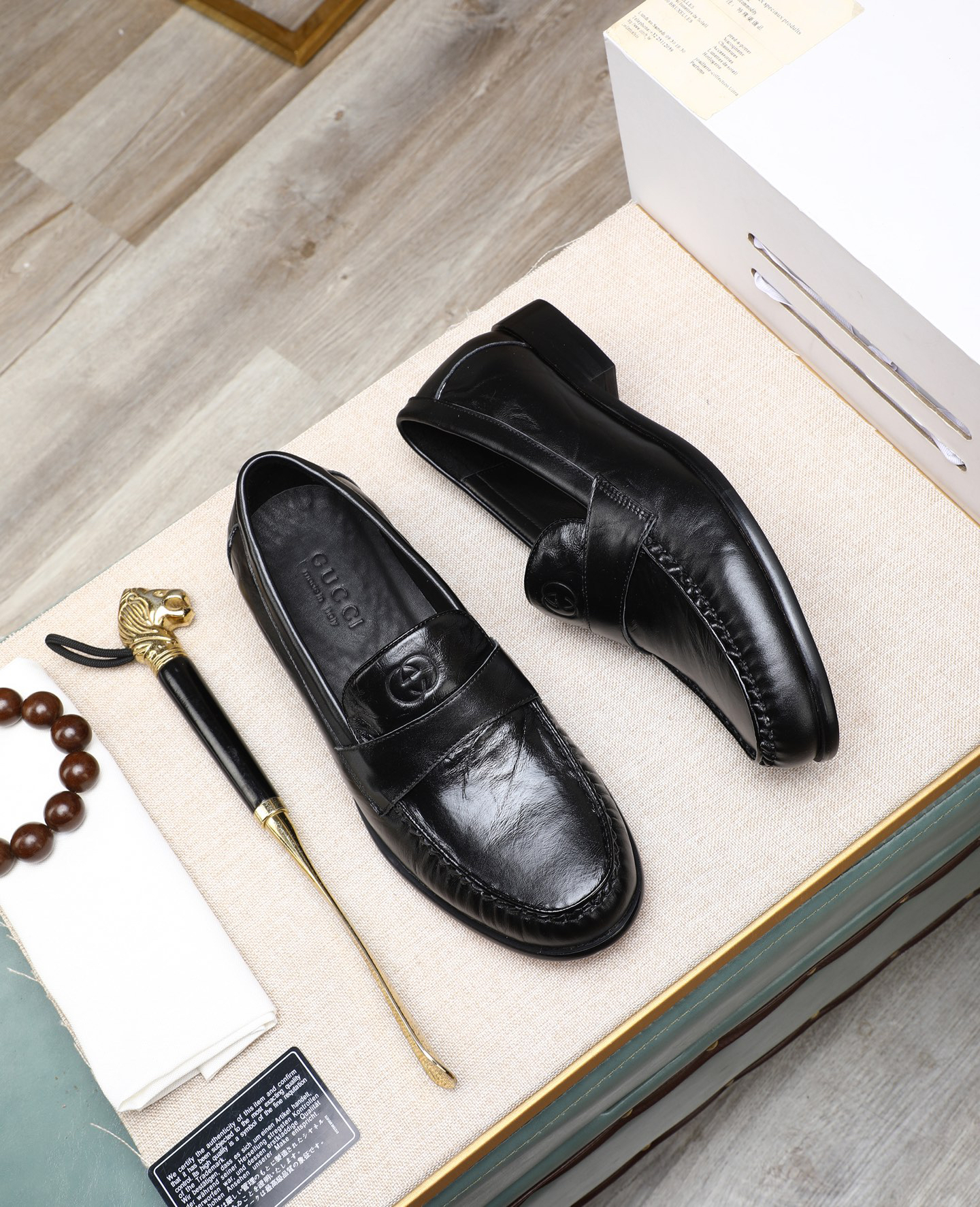 Gucci men's leather shoes-105