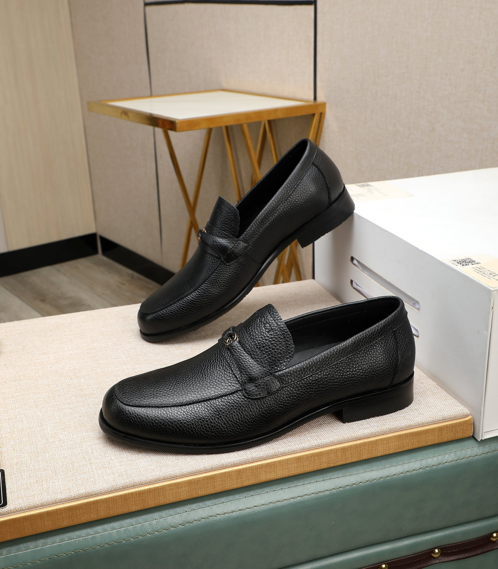 Gucci men's leather shoes-138