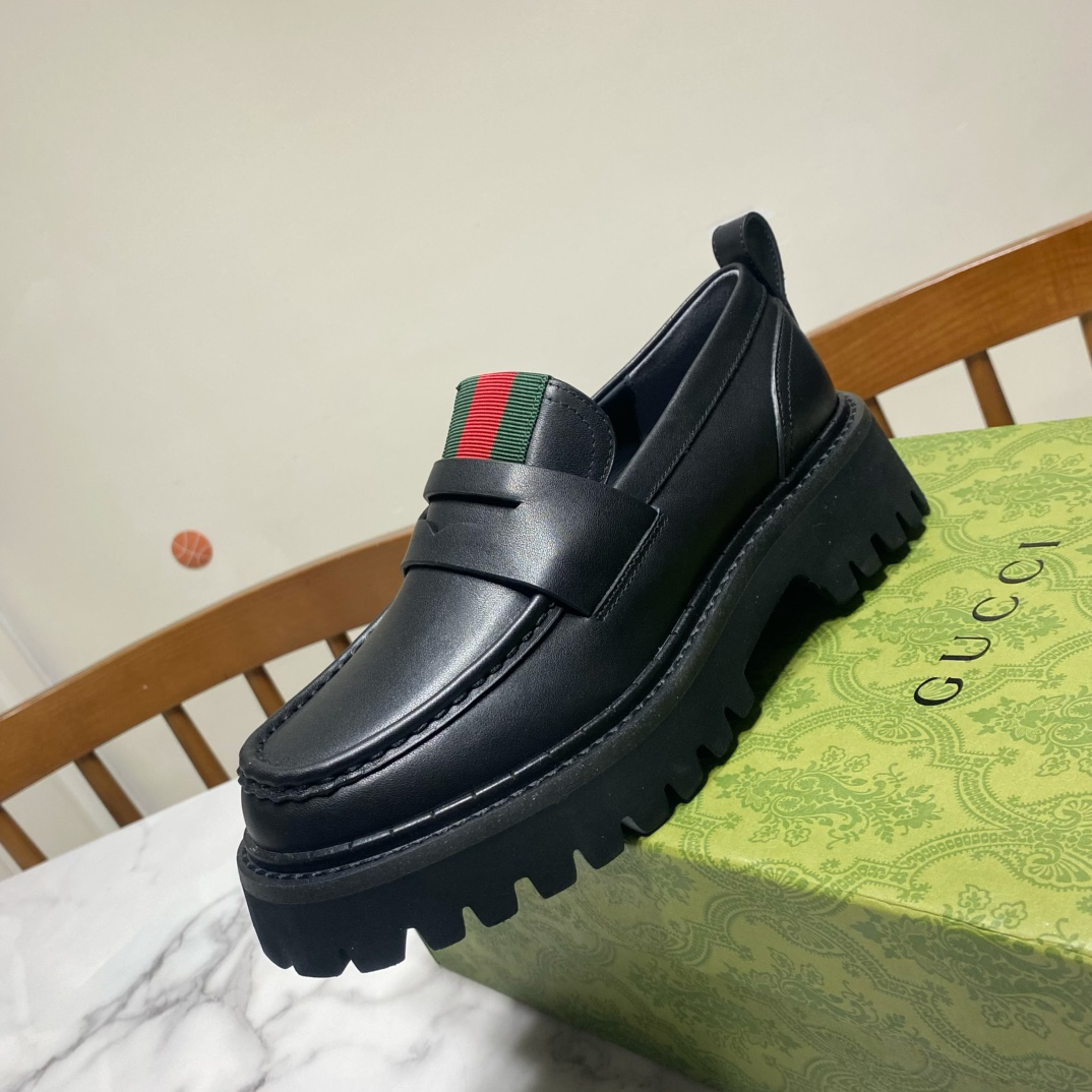 Gucci women's leather shoes-59