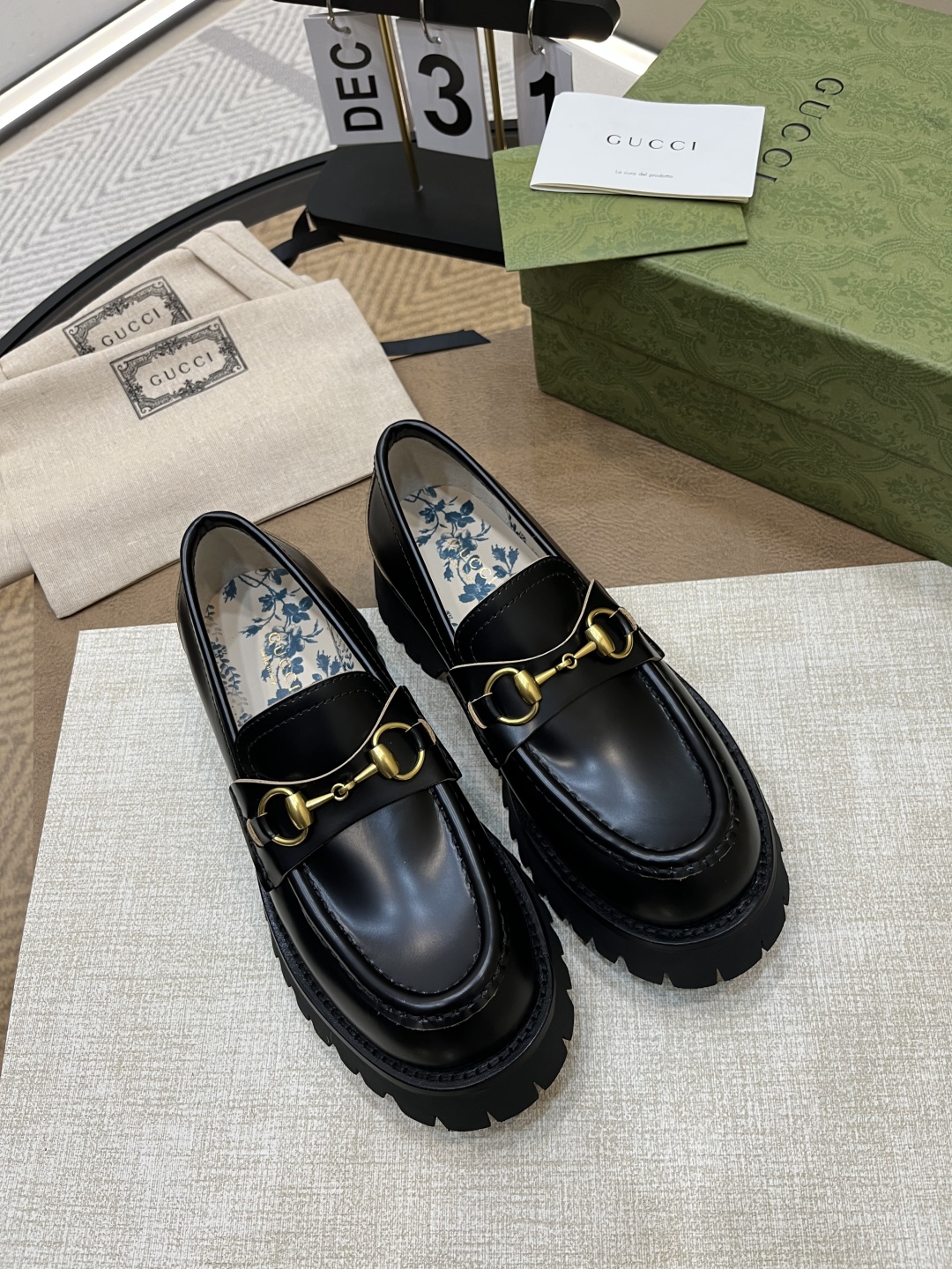 Gucci women's leather shoes-77