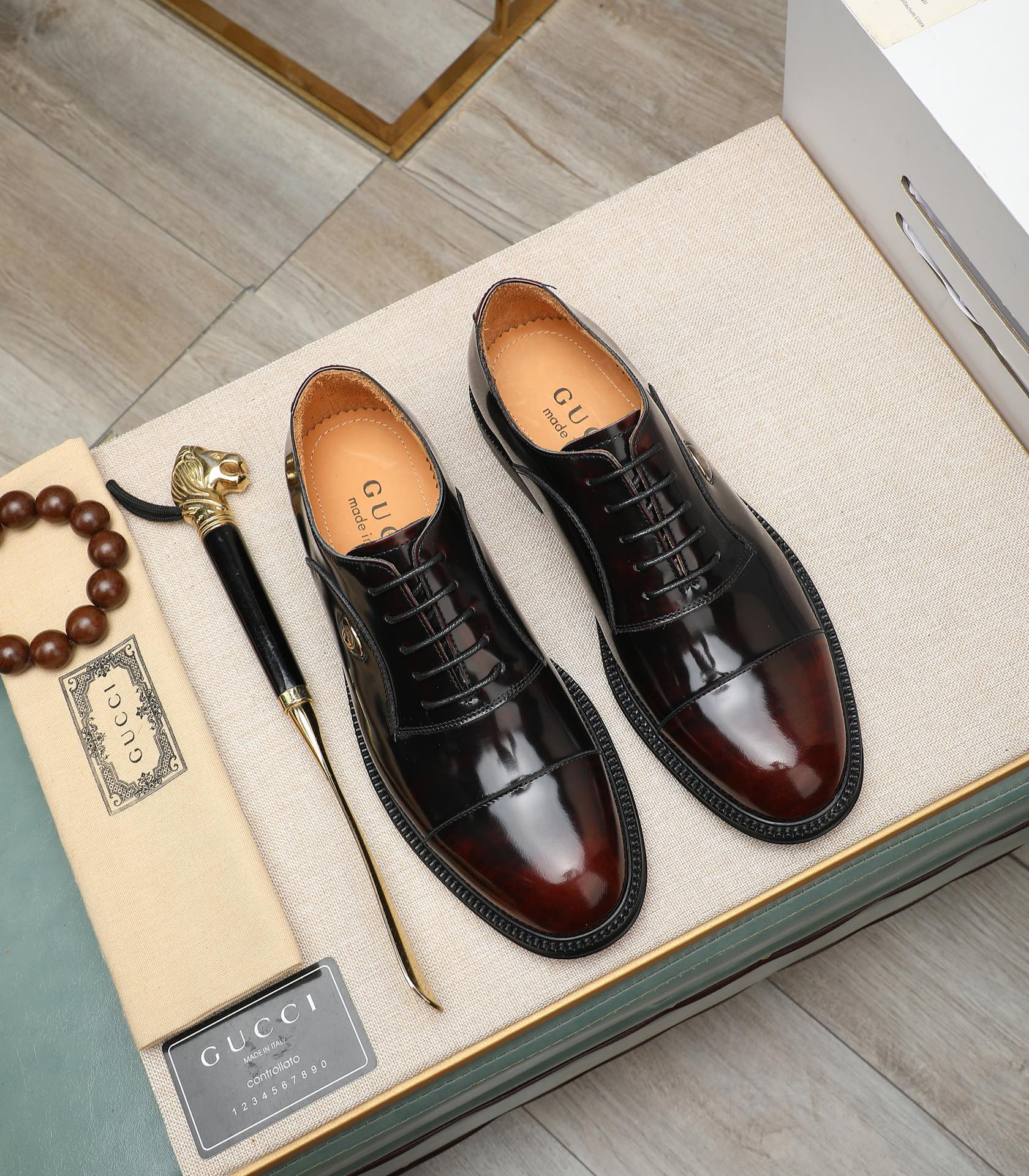 Gucci men's leather shoes-127