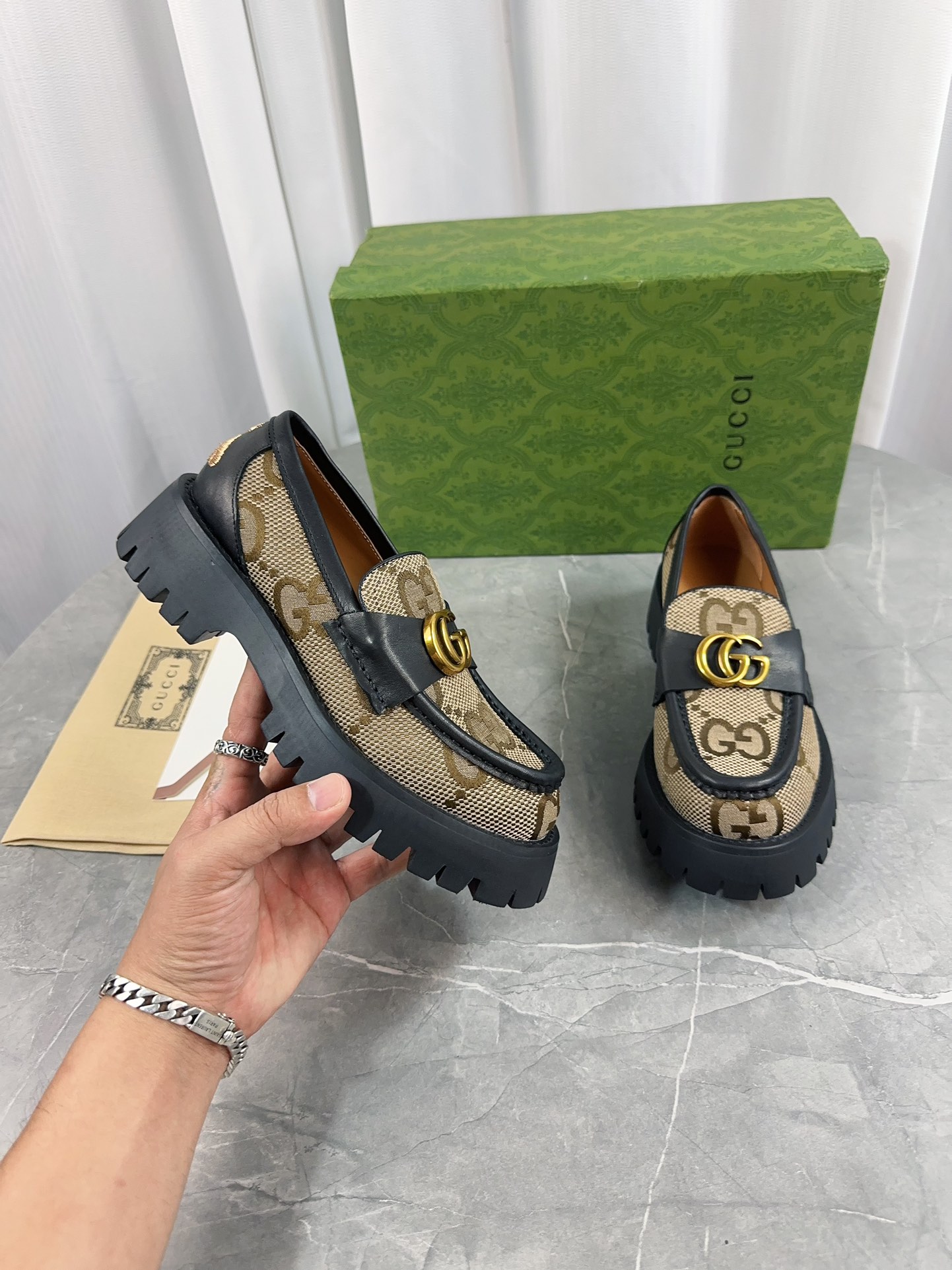 Gucci women's leather shoes-99