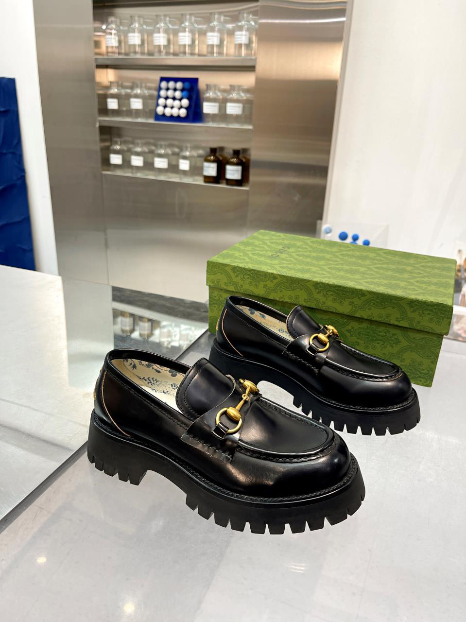 Gucci women's leather shoes-89