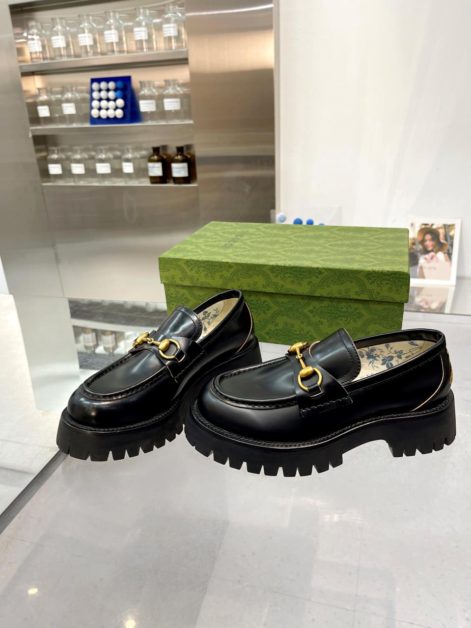 Gucci women's leather shoes-75