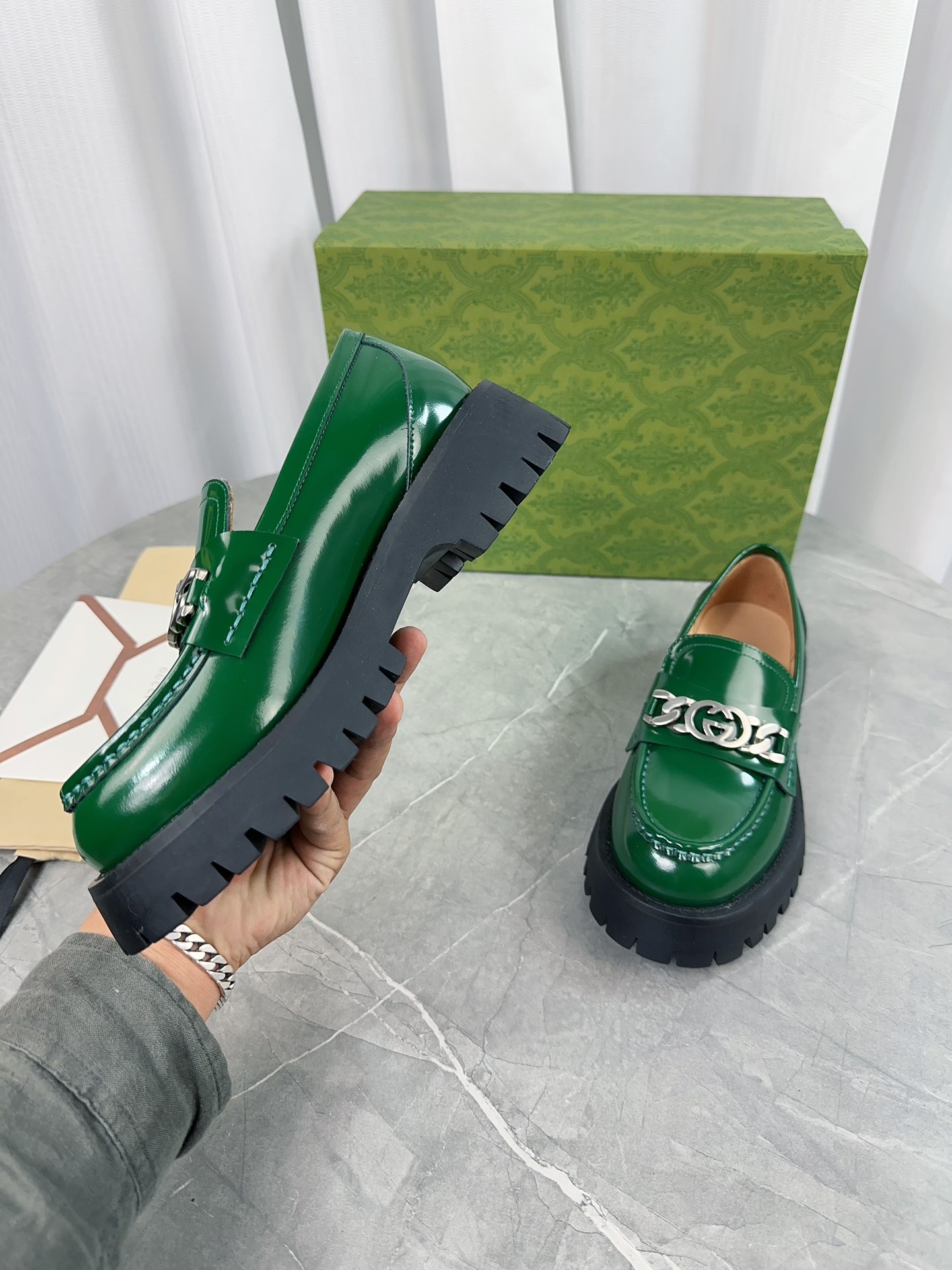 Gucci women's leather shoes-108