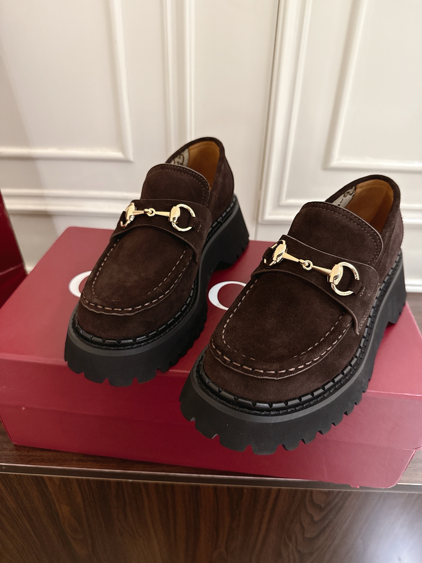 Gucci women's leather shoes-62