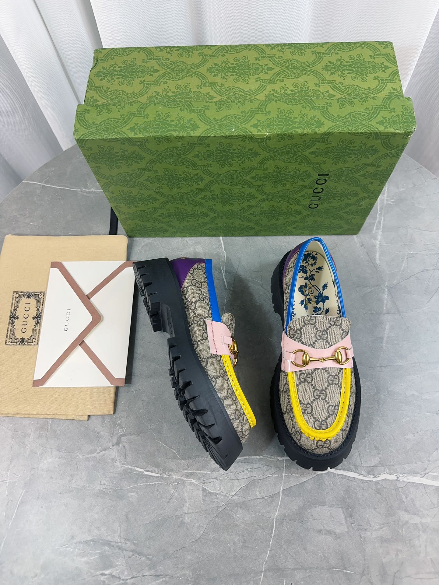 Gucci women's leather shoes-100