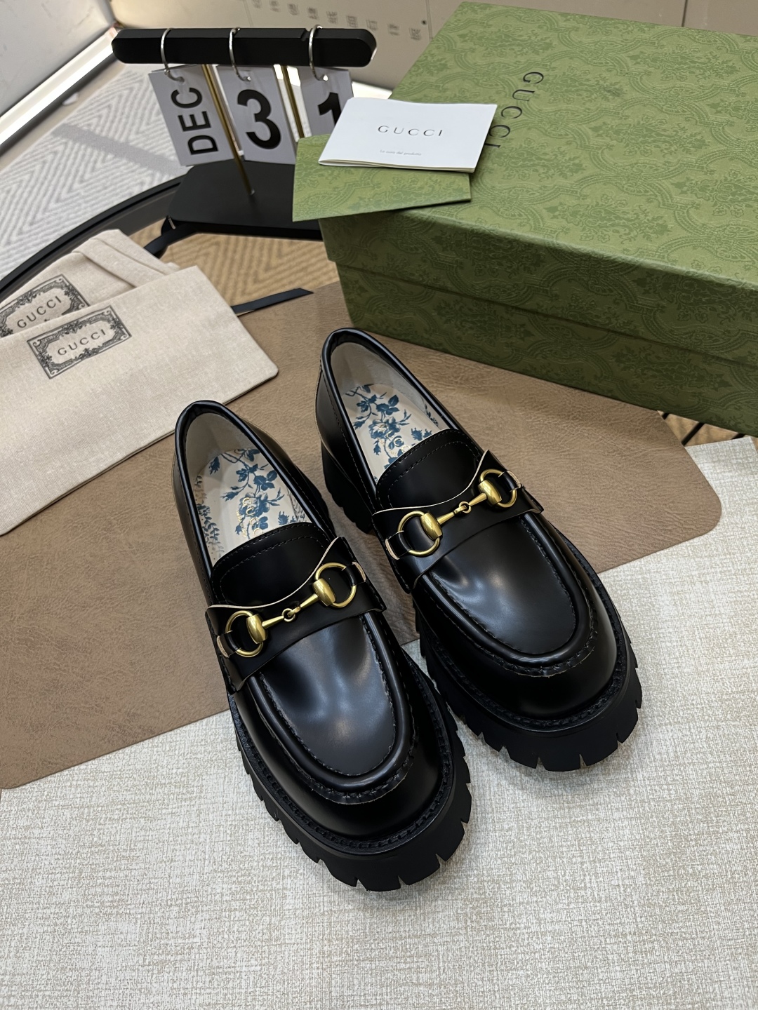 Gucci women's leather shoes-77