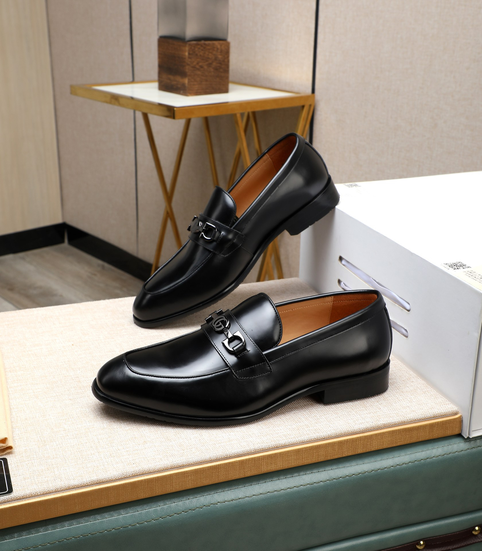 Gucci men's leather shoes-111