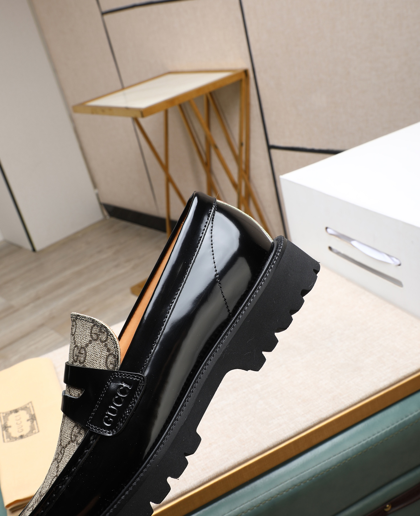 Gucci men's leather shoes-123