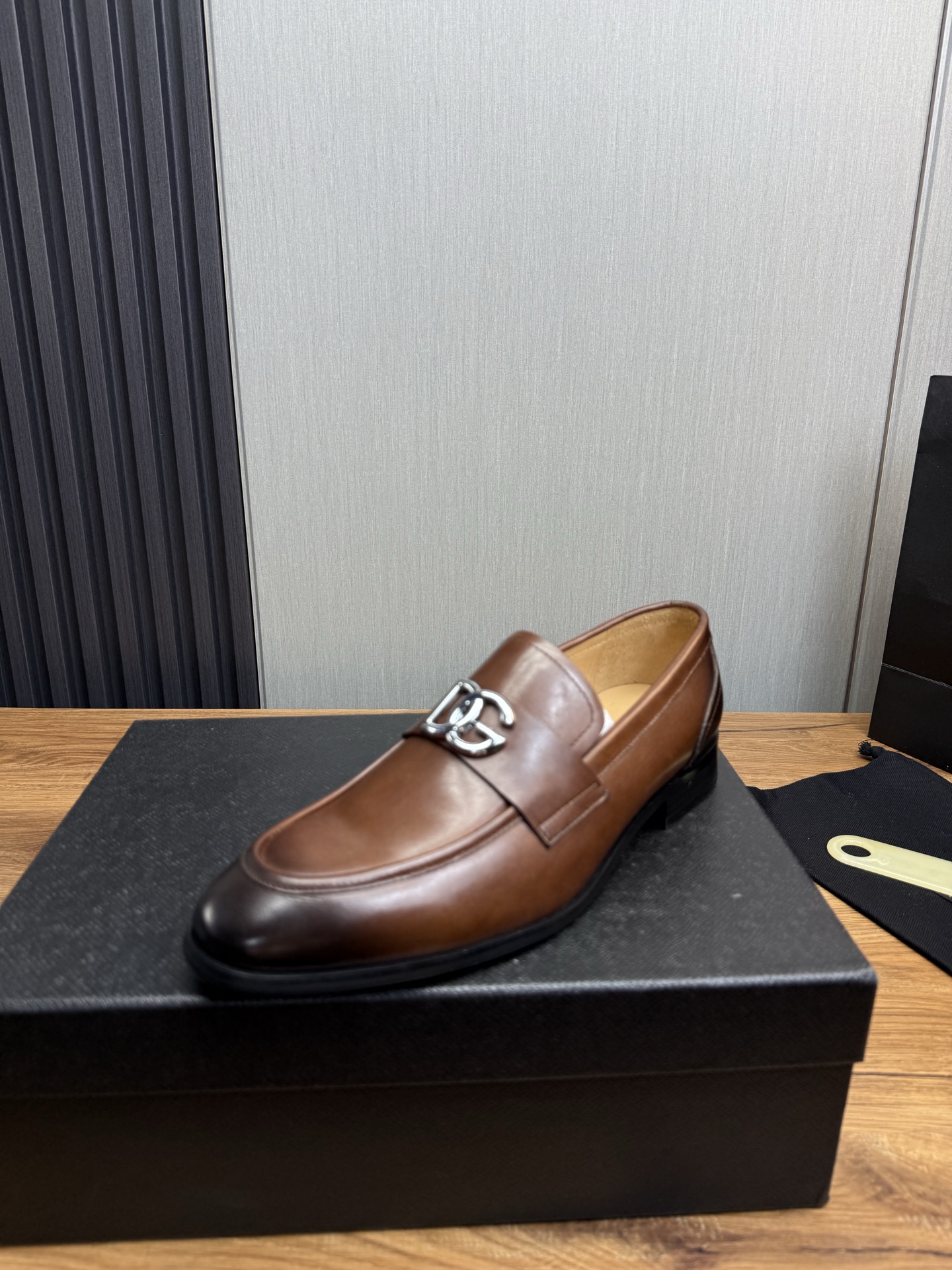 D&G men's leather shoes-25