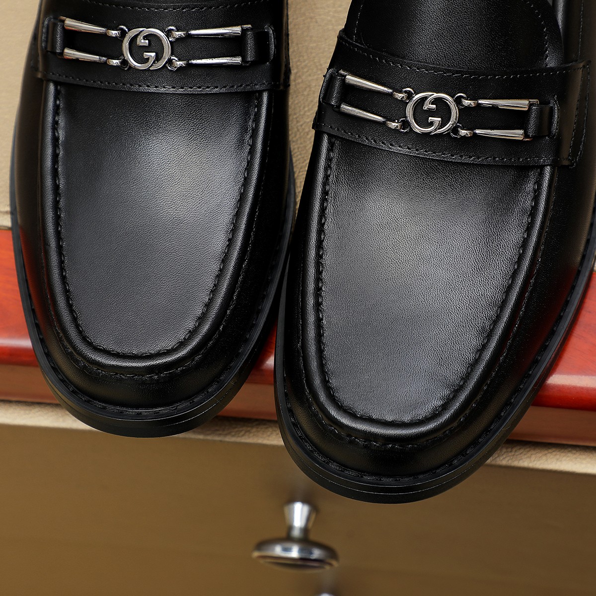 Gucci men's leather shoes-131