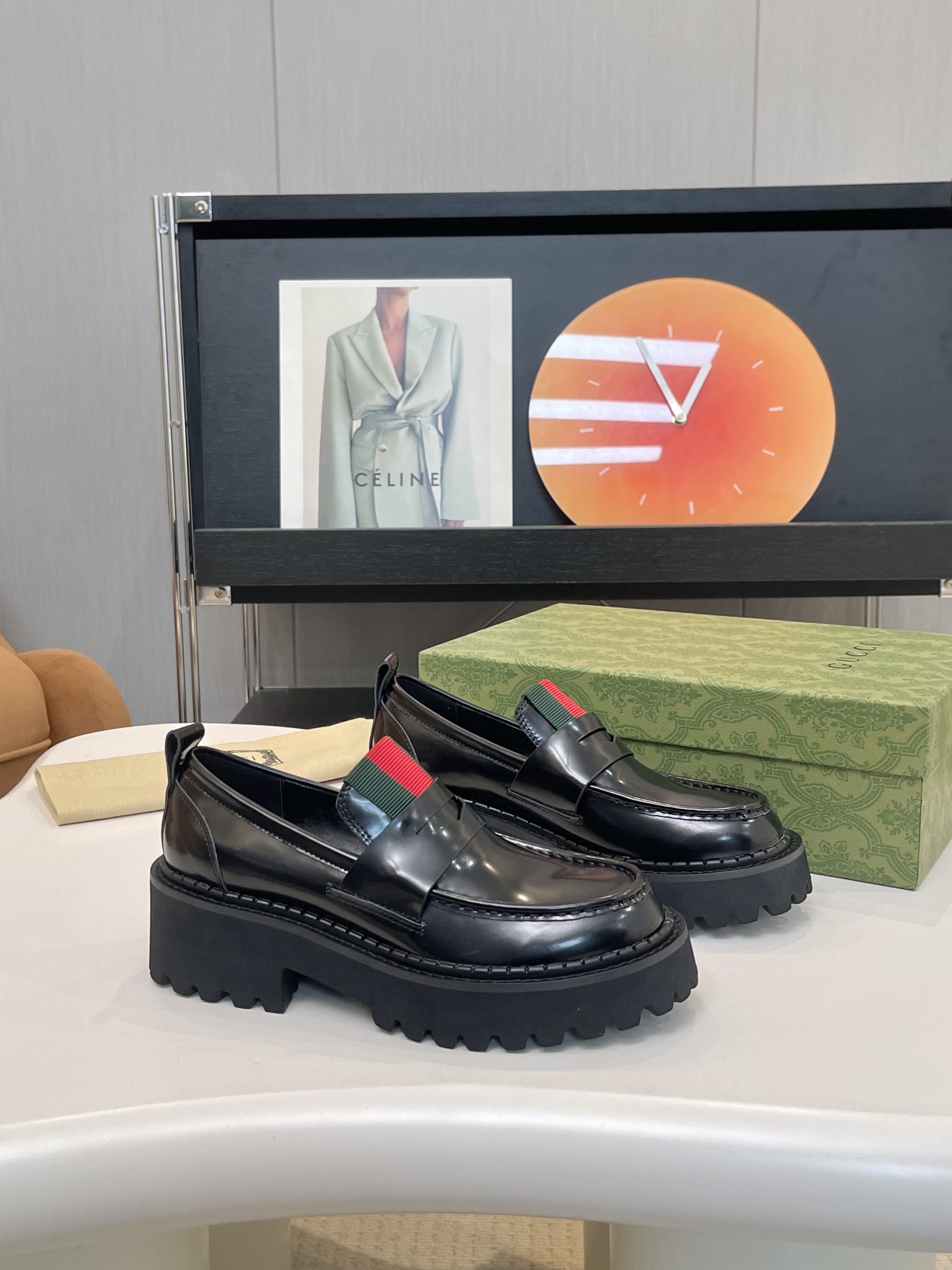 Gucci women's leather shoes-79