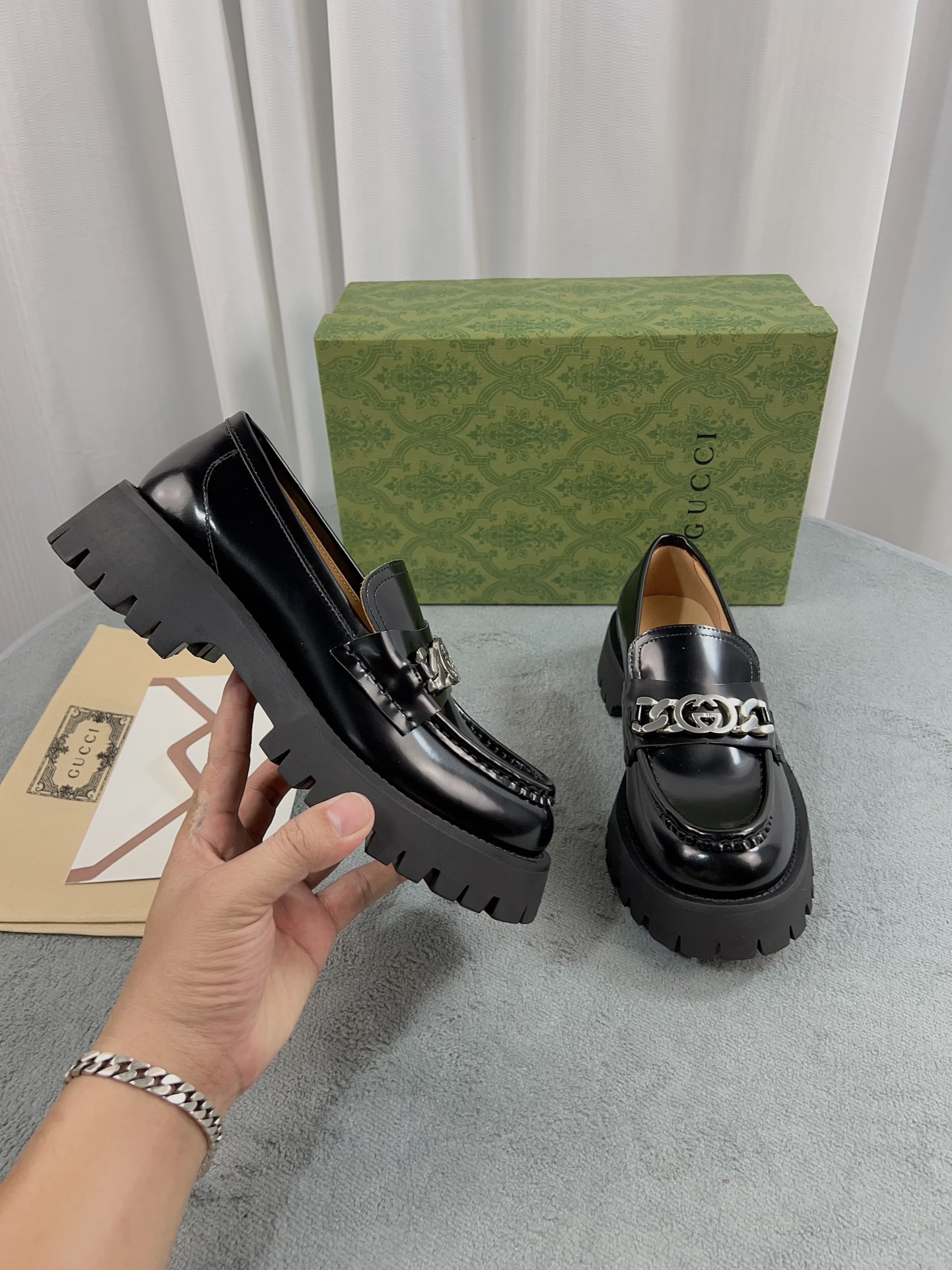 Gucci women's leather shoes-105