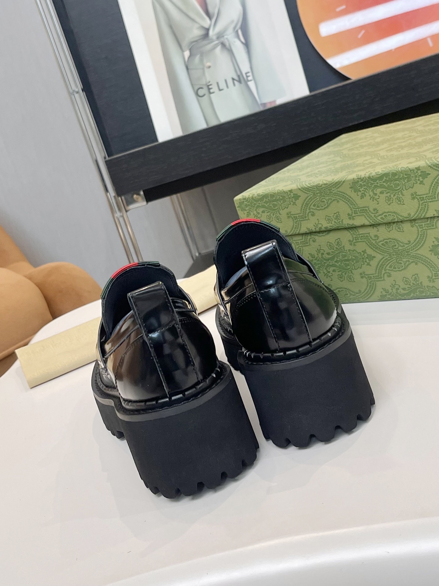 Gucci women's leather shoes-79