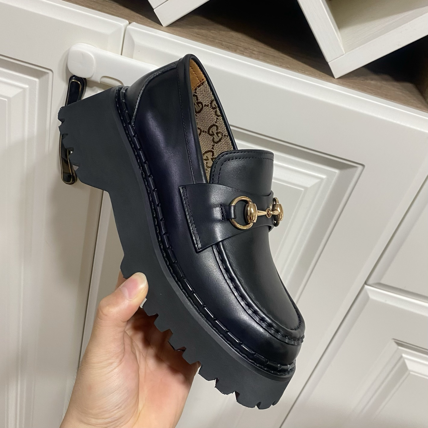 Gucci women's leather shoes-57