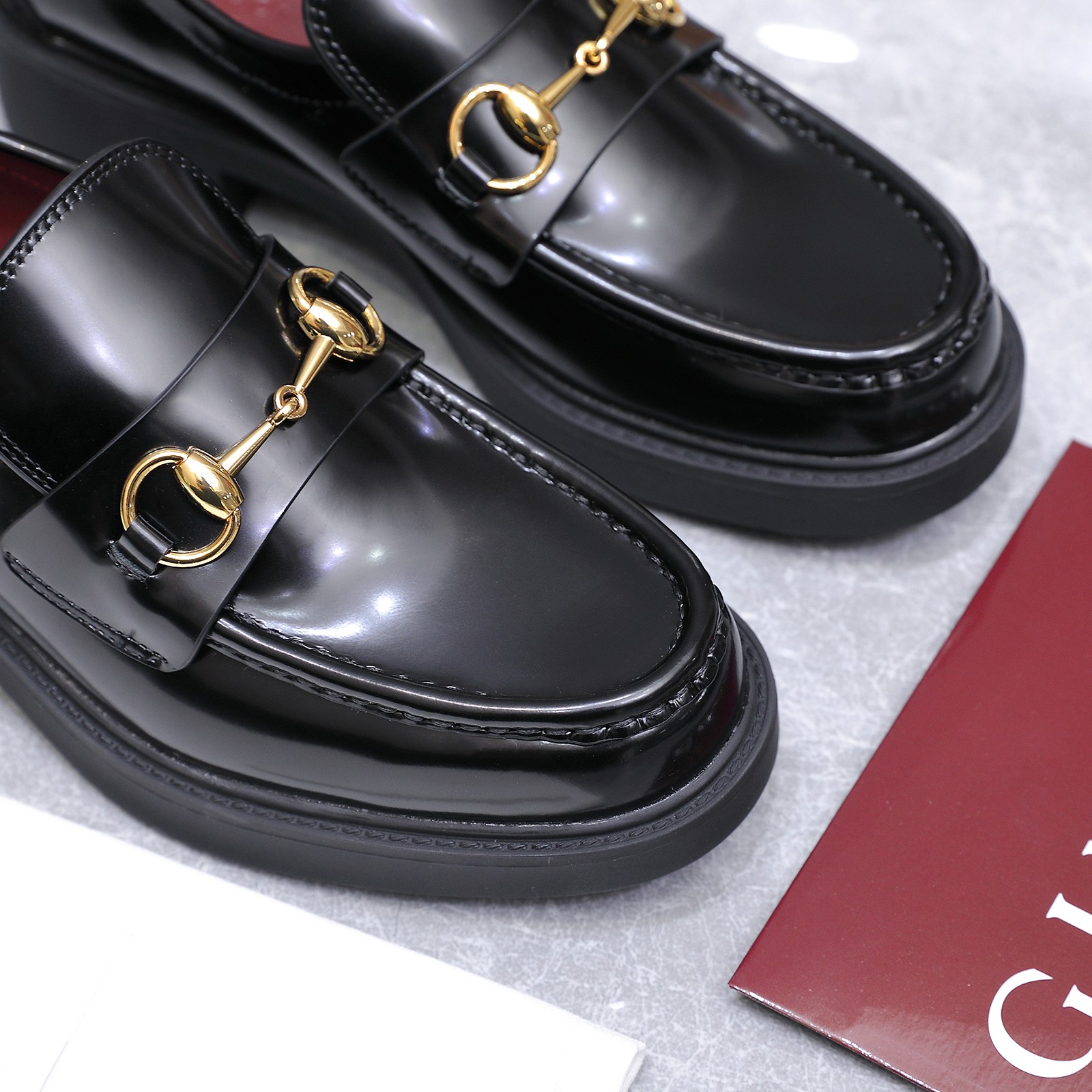 Gucci women's leather shoes-34