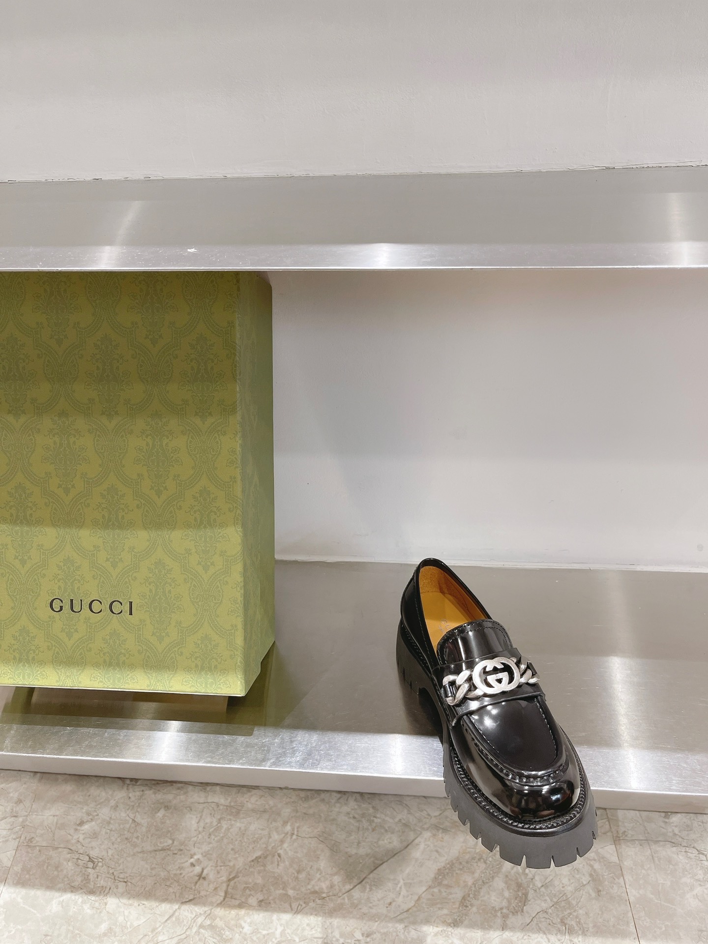 Gucci women's leather shoes-30