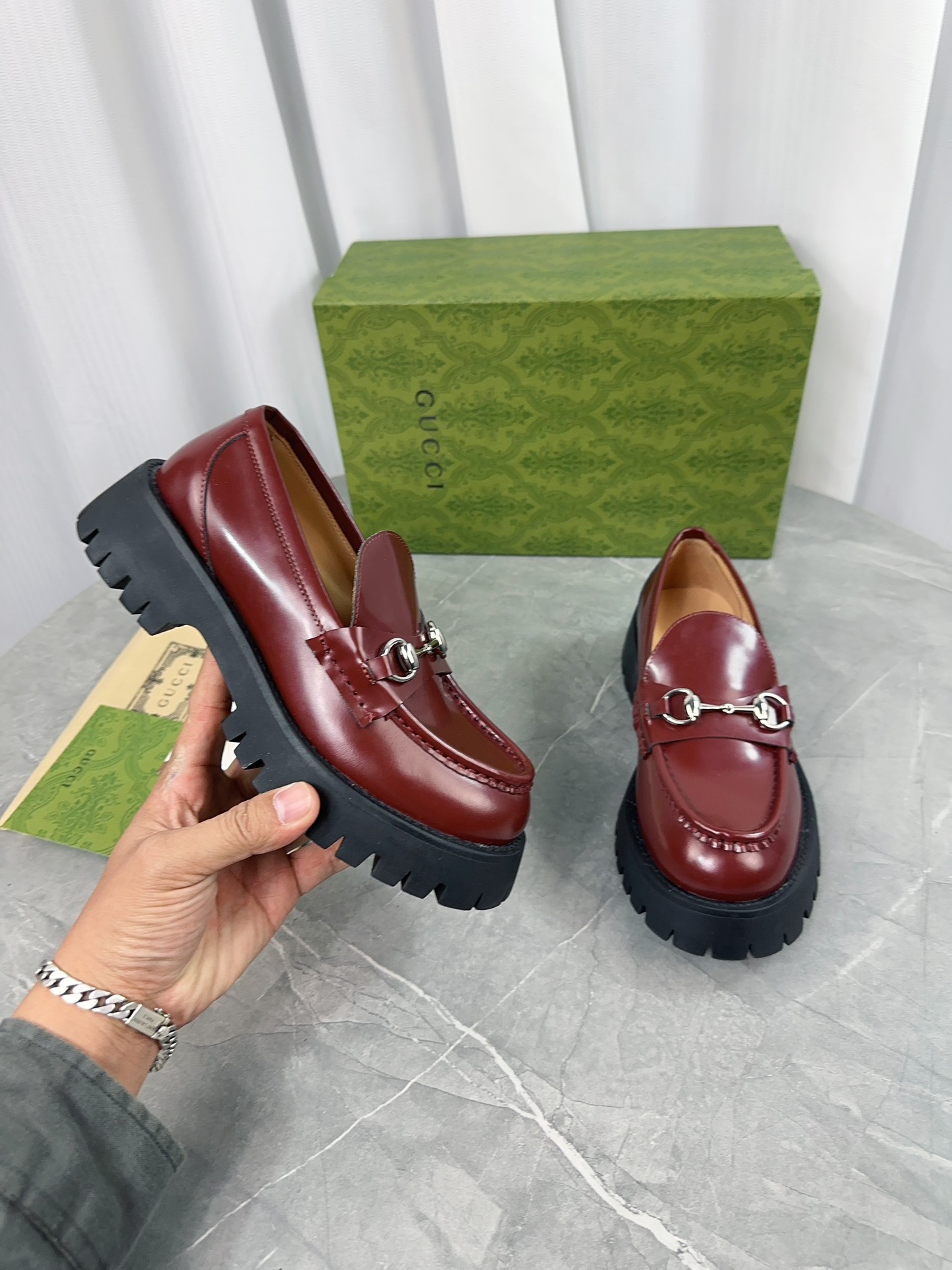 Gucci women's leather shoes-98