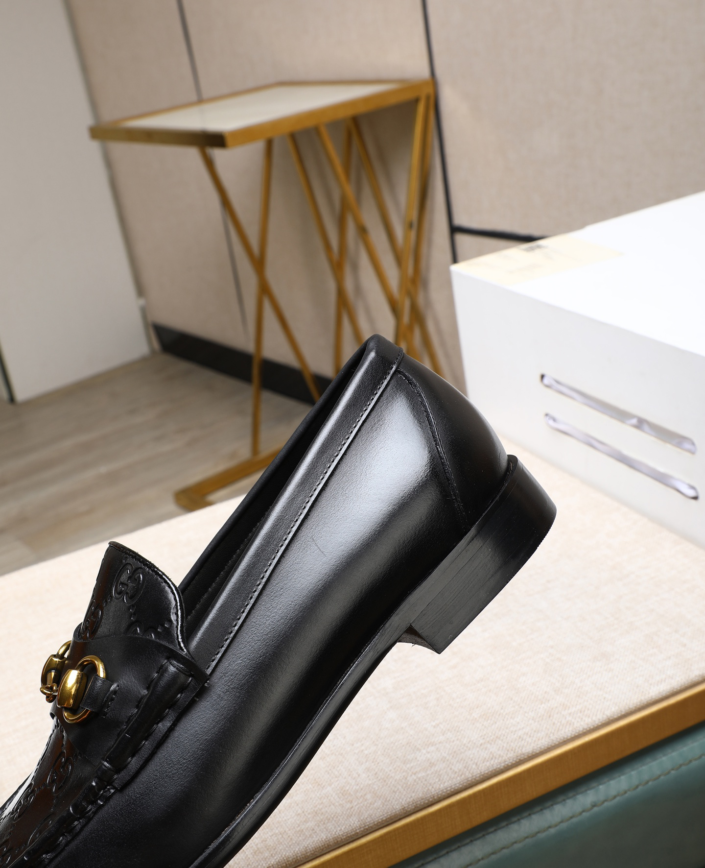 Gucci men's leather shoes-102