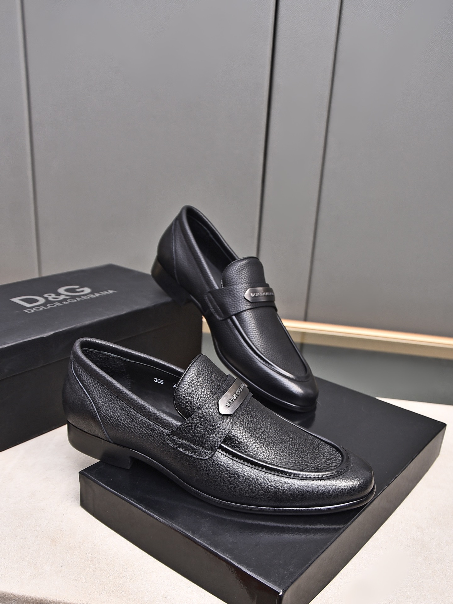 D&G men's leather shoes-70