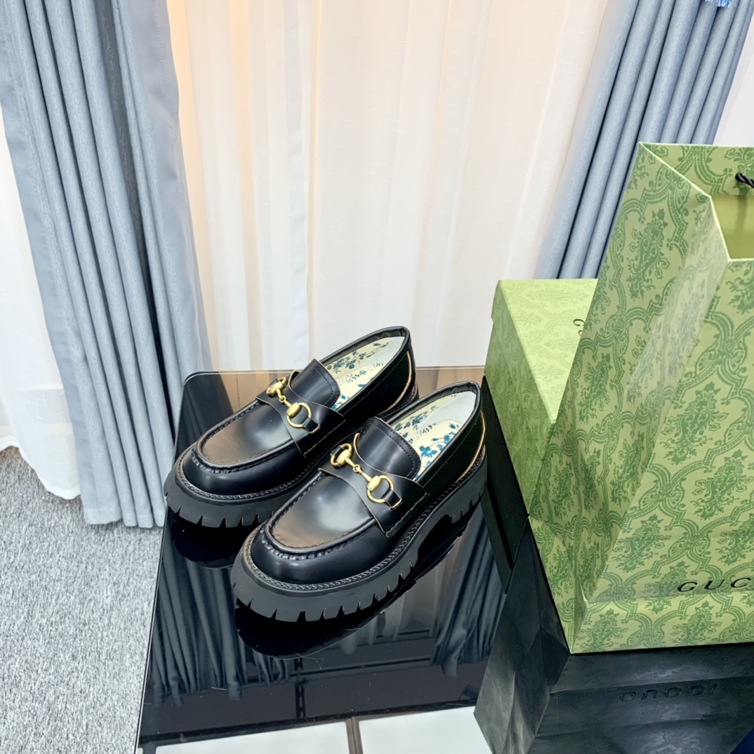 Gucci women's leather shoes-3