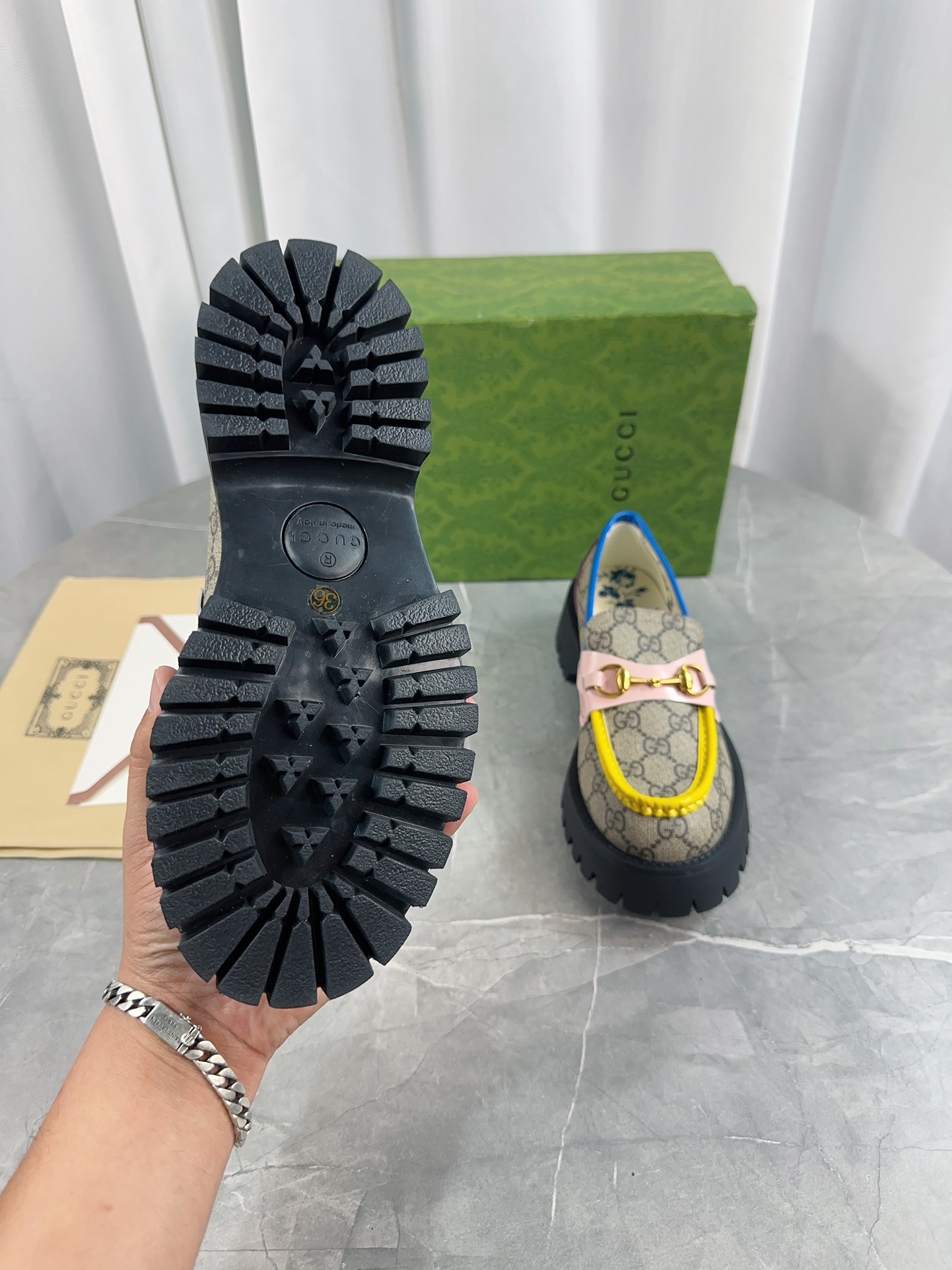 Gucci women's leather shoes-100